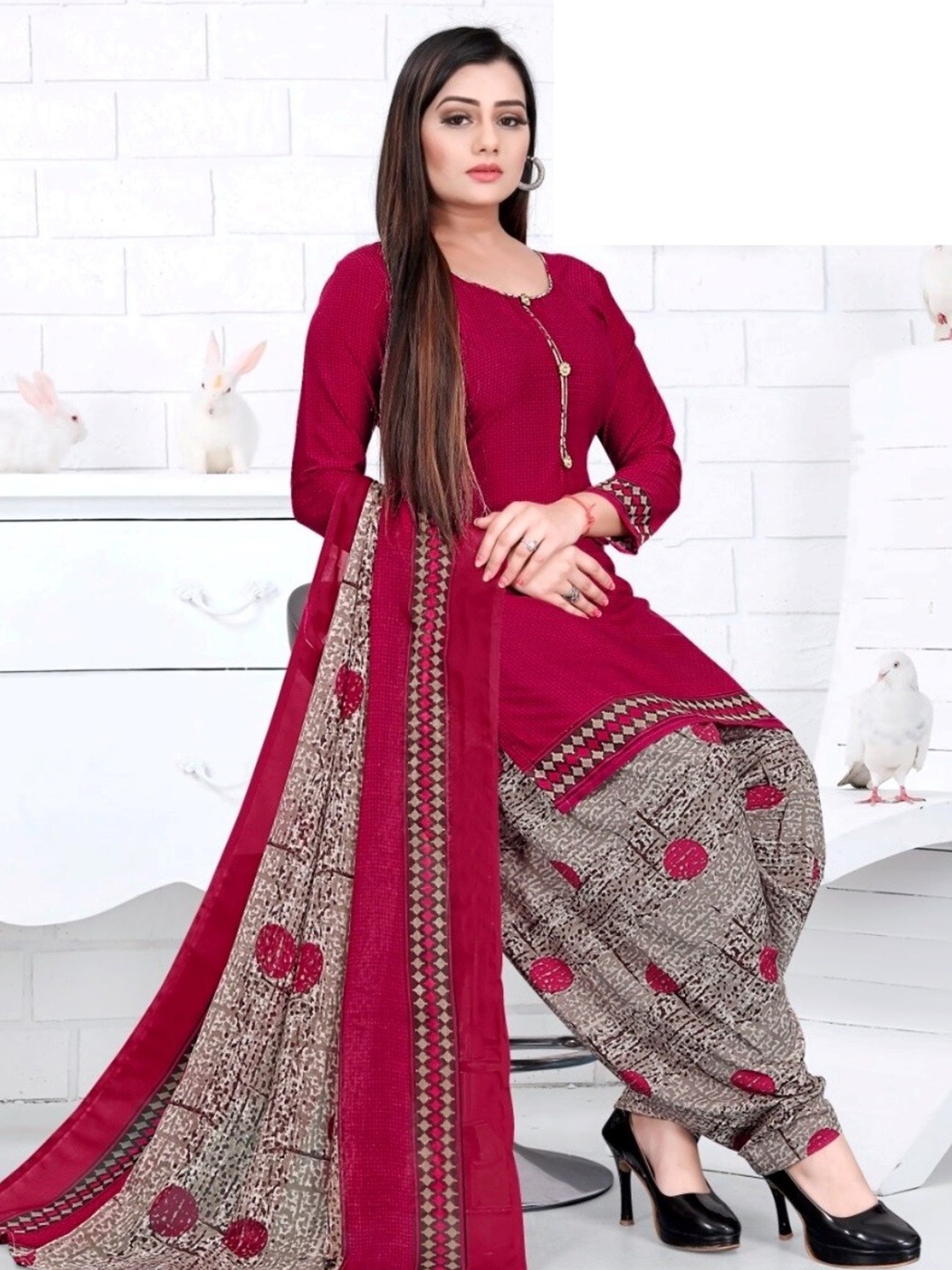 

INDIAN HERITAGE Women Maroon & Grey Printed Silk Crepe Unstitched Dress Material & Dupatta