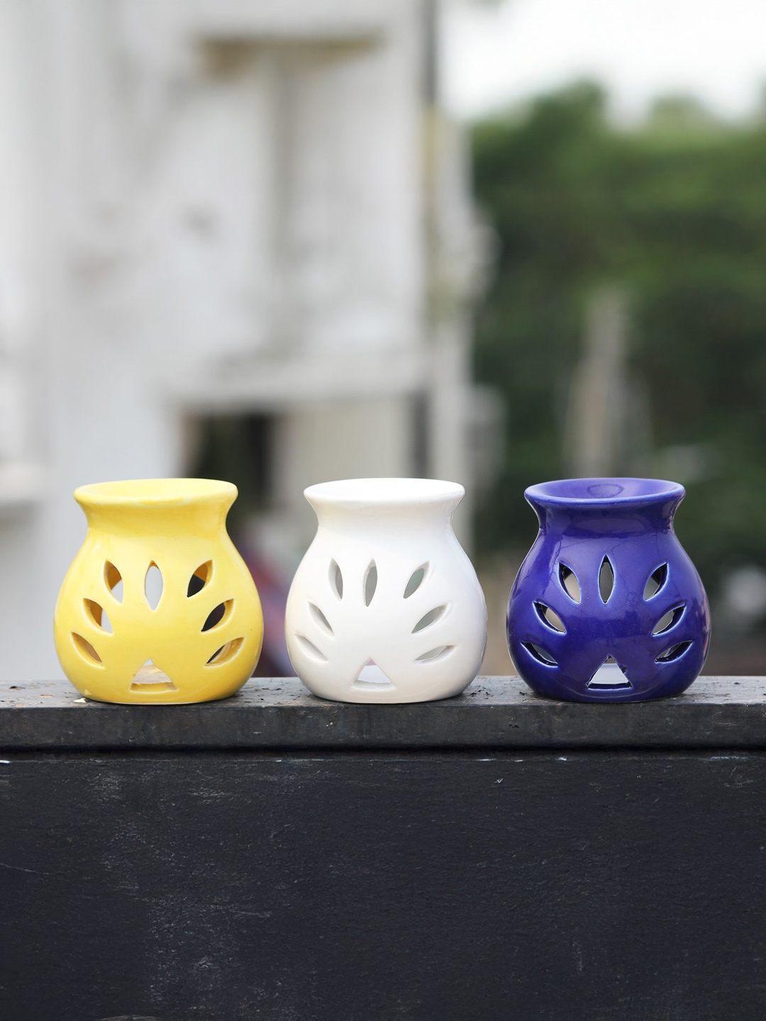 

Brahmz Set Of 3 Regular Ceramic Aroma Burner Oil Diffuser With Tealight, Blue
