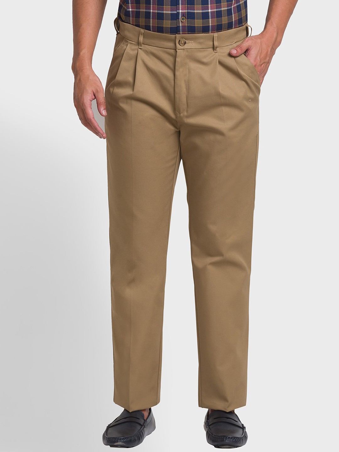 

ColorPlus Men Brown Solid Pleated Casual Trousers