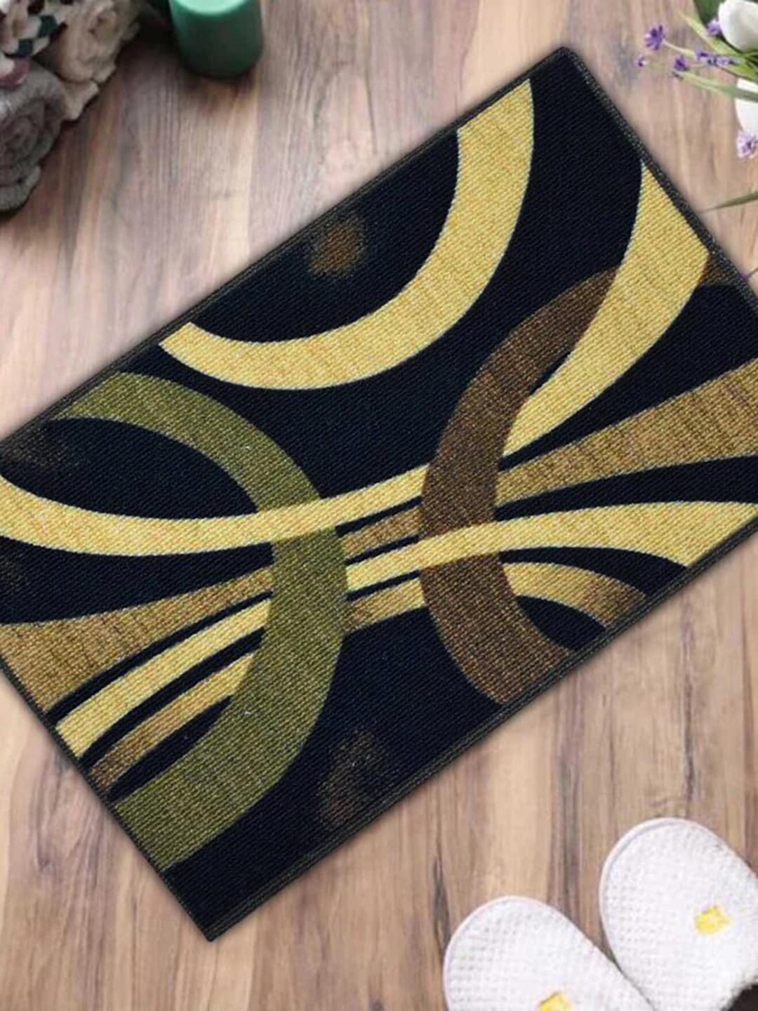 

Gallery99 Yellow & Black Printed Anti-Skid Doormat