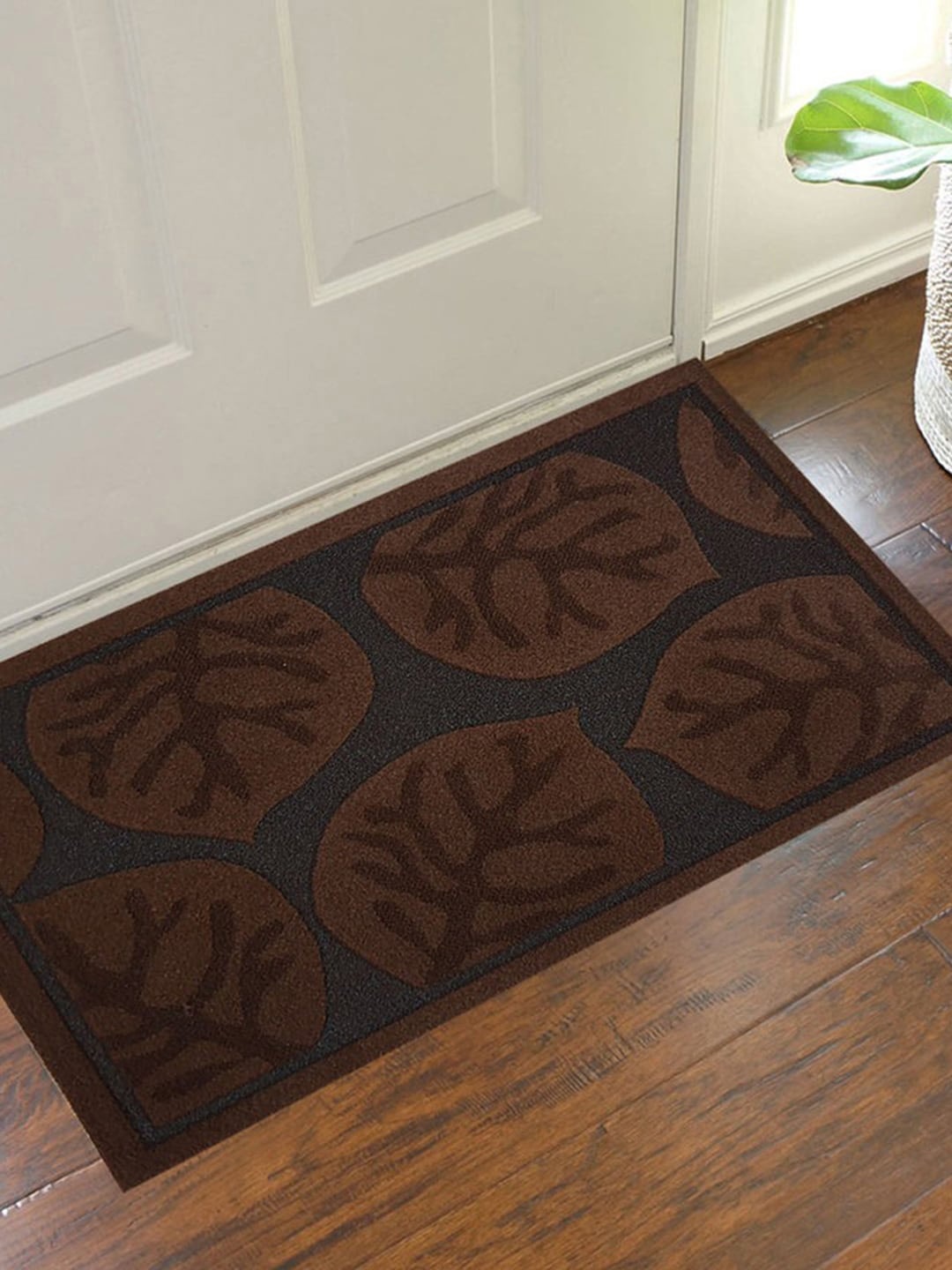 

Gallery99 Black & Brown Abstract Printed Doormat