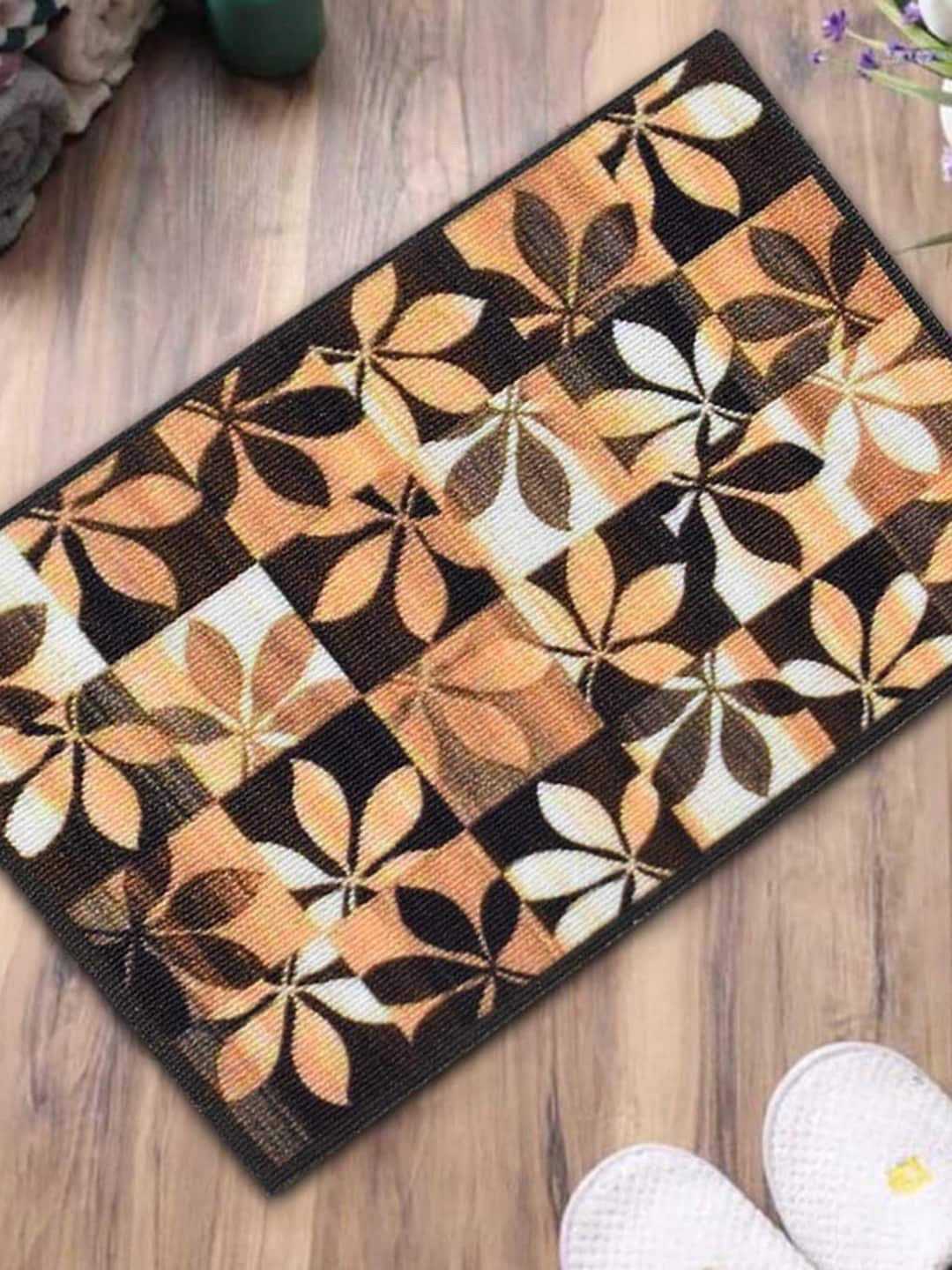 Gallery99 Brown & White Floral Printed Doormat