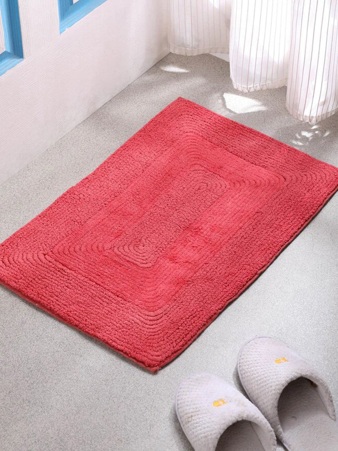 

Gallery99 Red Solid Cotton Anti-Skid Doormat