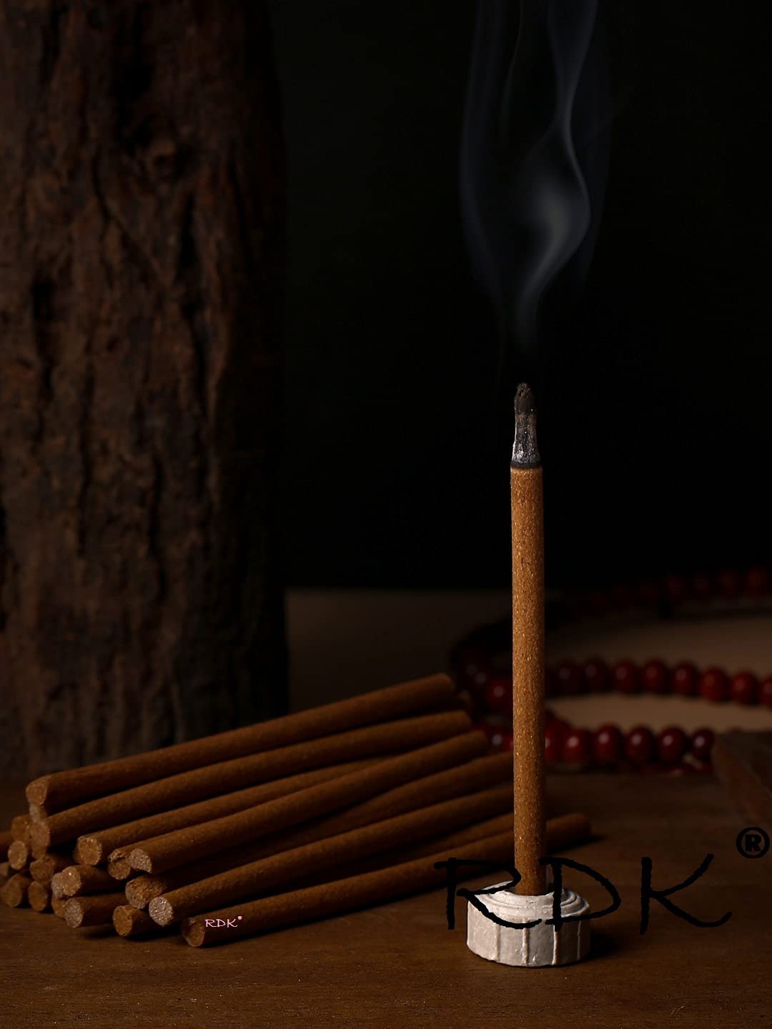 

RDK Pack of 100 gram Natural Sparkel Fragrance Beige Incense Sticks With Holder