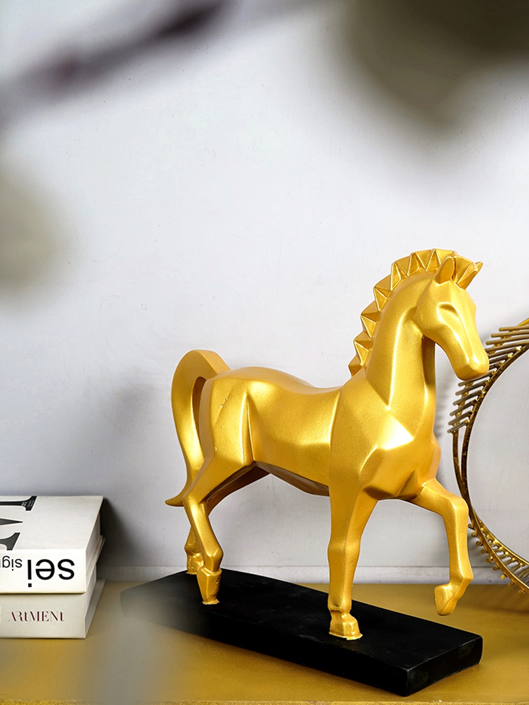 

THE ARTMENT Gold-Toned Solid Bold and Majestic Horse Showpiece