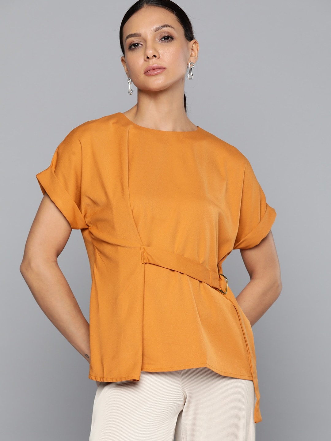 

Chemistry Extended Sleeves Belted Top, Mustard