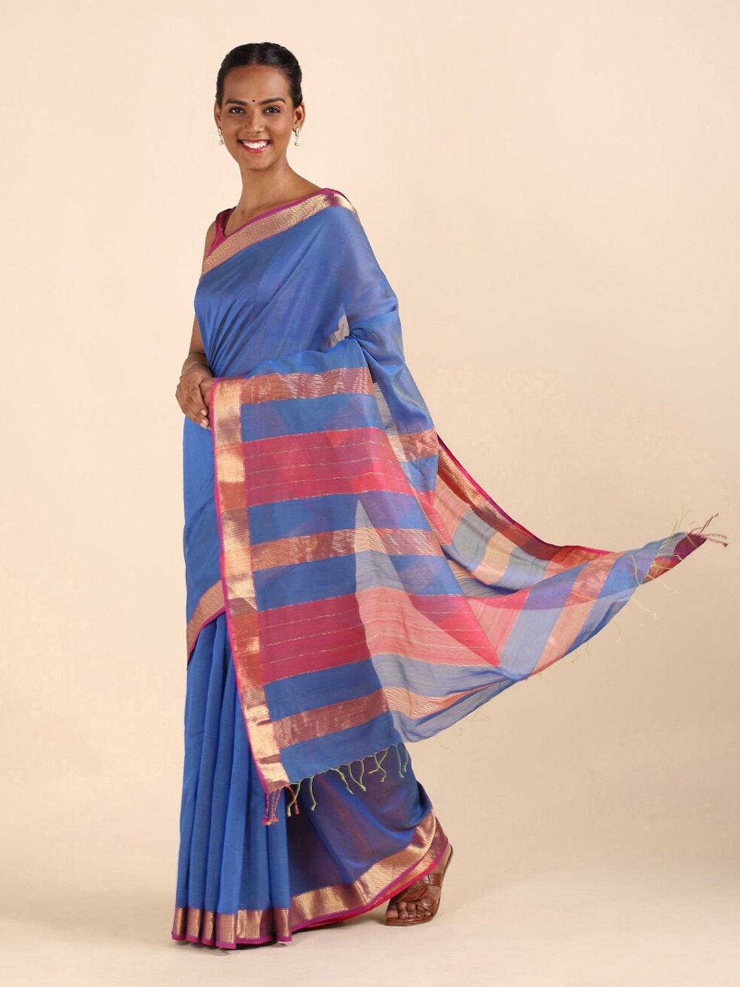 

Taneira Women Blue & Pink Striped Zari Silk Cotton Maheshwari Saree
