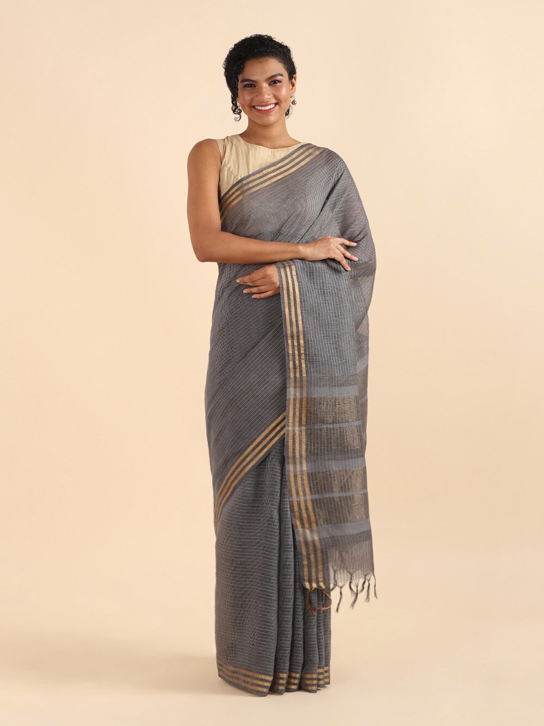 

Taneira Grey & Gold-Toned Woven Design Zari Pure Silk Saree