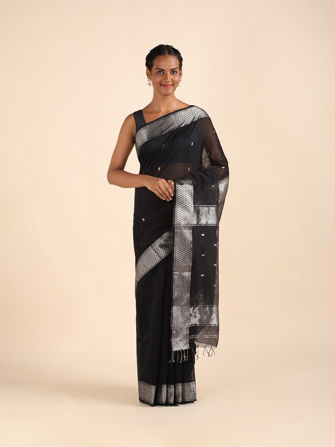 

Taneira Black & Silver Toned Zari Silk Cotton Maheshwari Saree