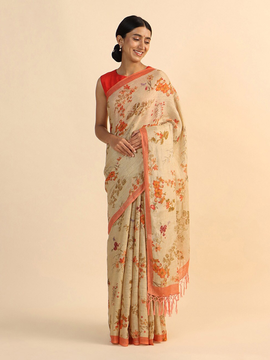

Taneira Beige & Orange Floral Pure Linen Digital Print Saree