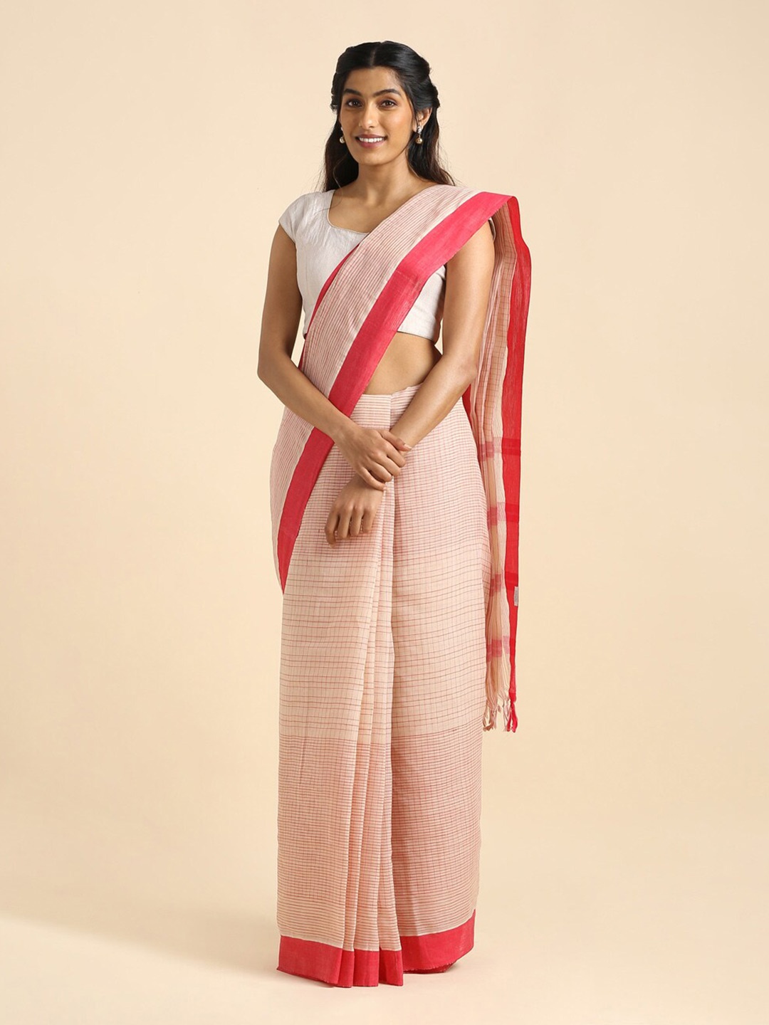 

Taneira Beige & Red Checked Pure Cotton Narayan Peth Saree