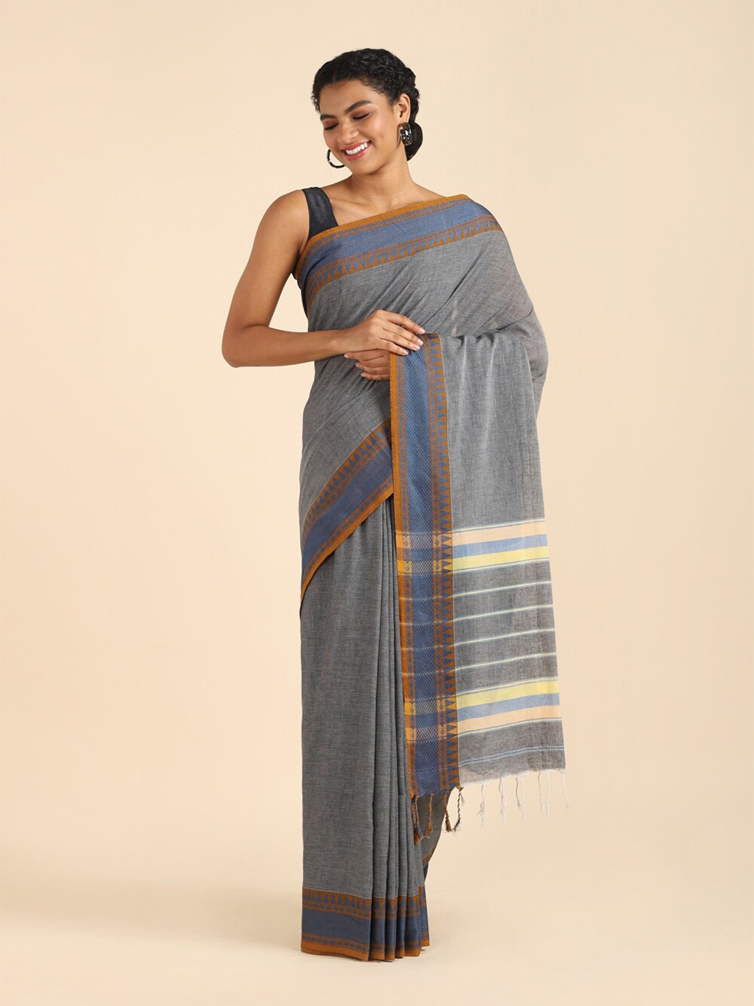

Taneira Grey & Orange Zari Pure Cotton Saree