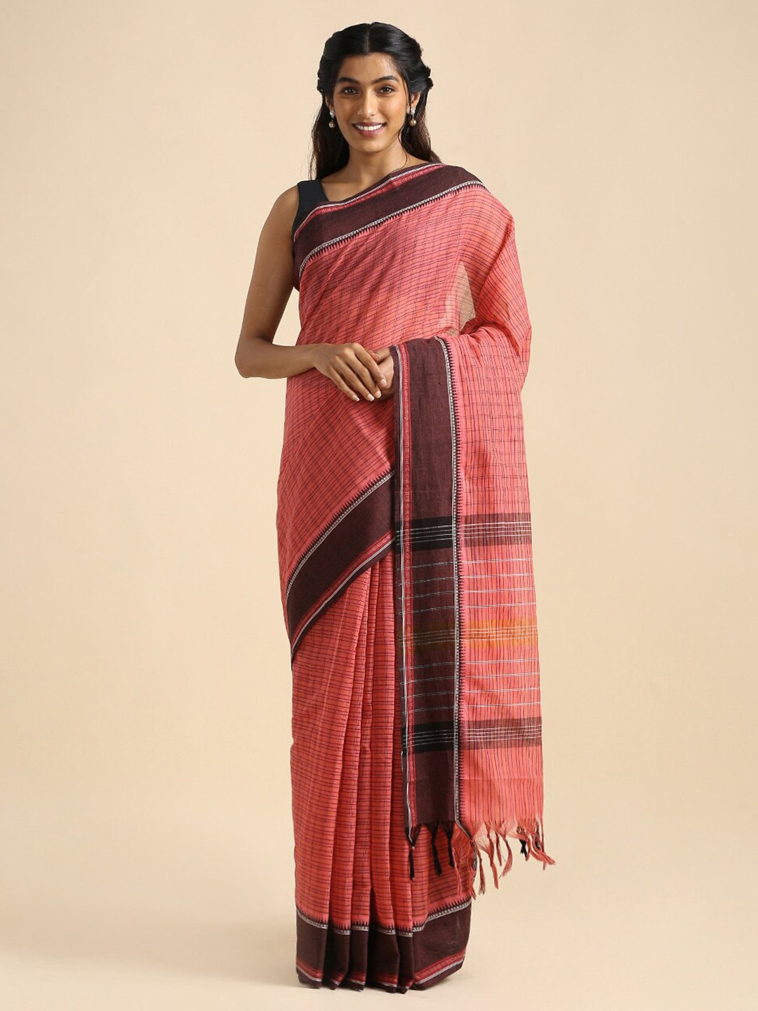 

Taneira Women Pink & Black Woven Design Pure Cotton Narayan Peth Saree