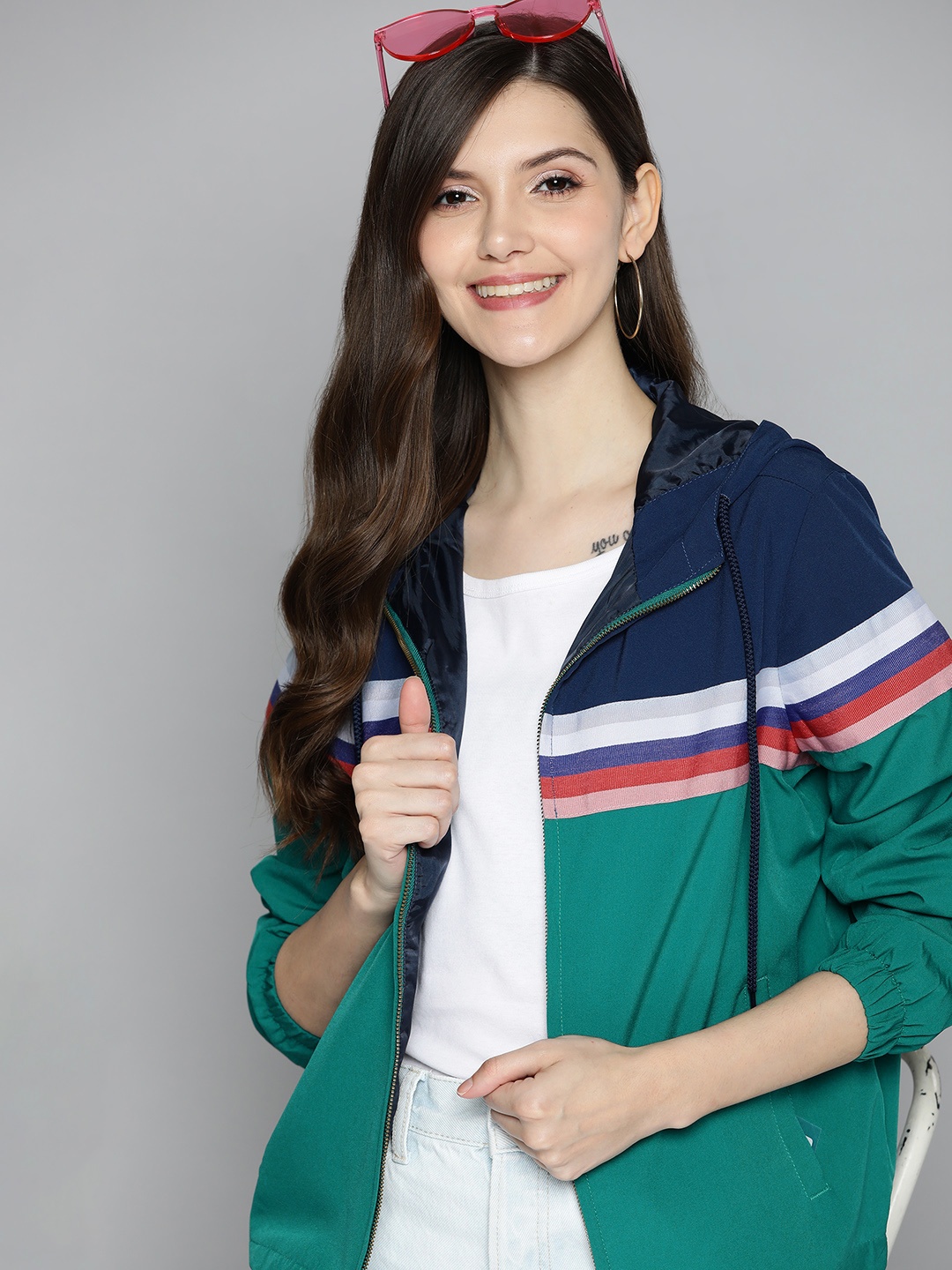 

Mast & Harbour Women Green & Navy Blue Colourblocked Tailored Jacket