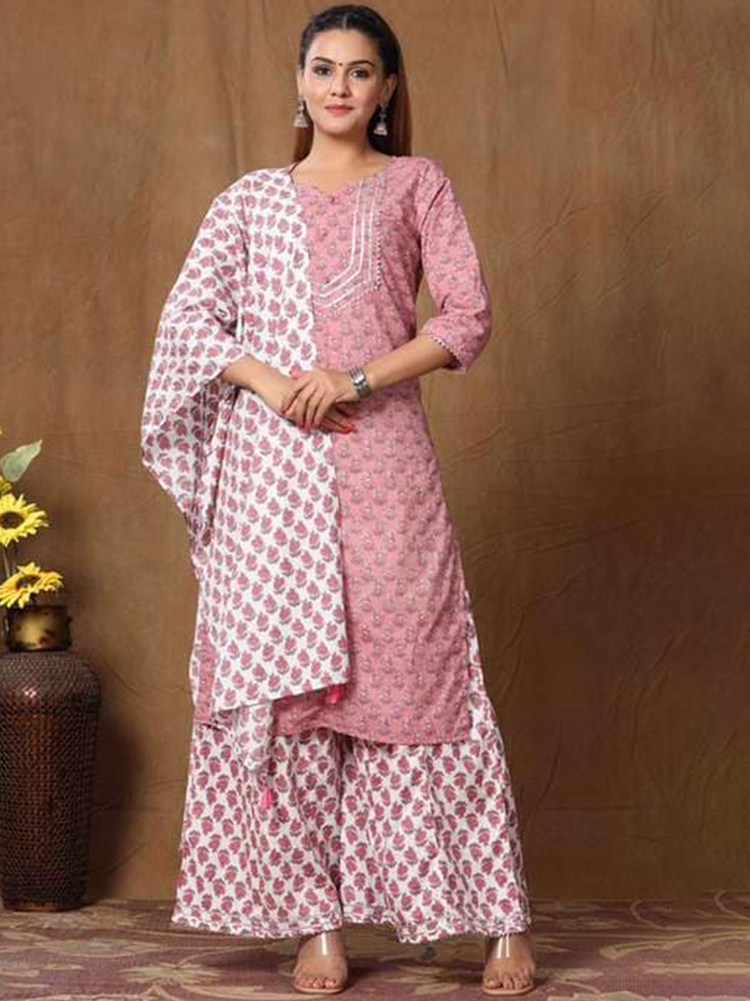 

MIRAVAN Women Pink Layered Gotta Patti Pure Cotton Kurti with Palazzo & With Dupatta