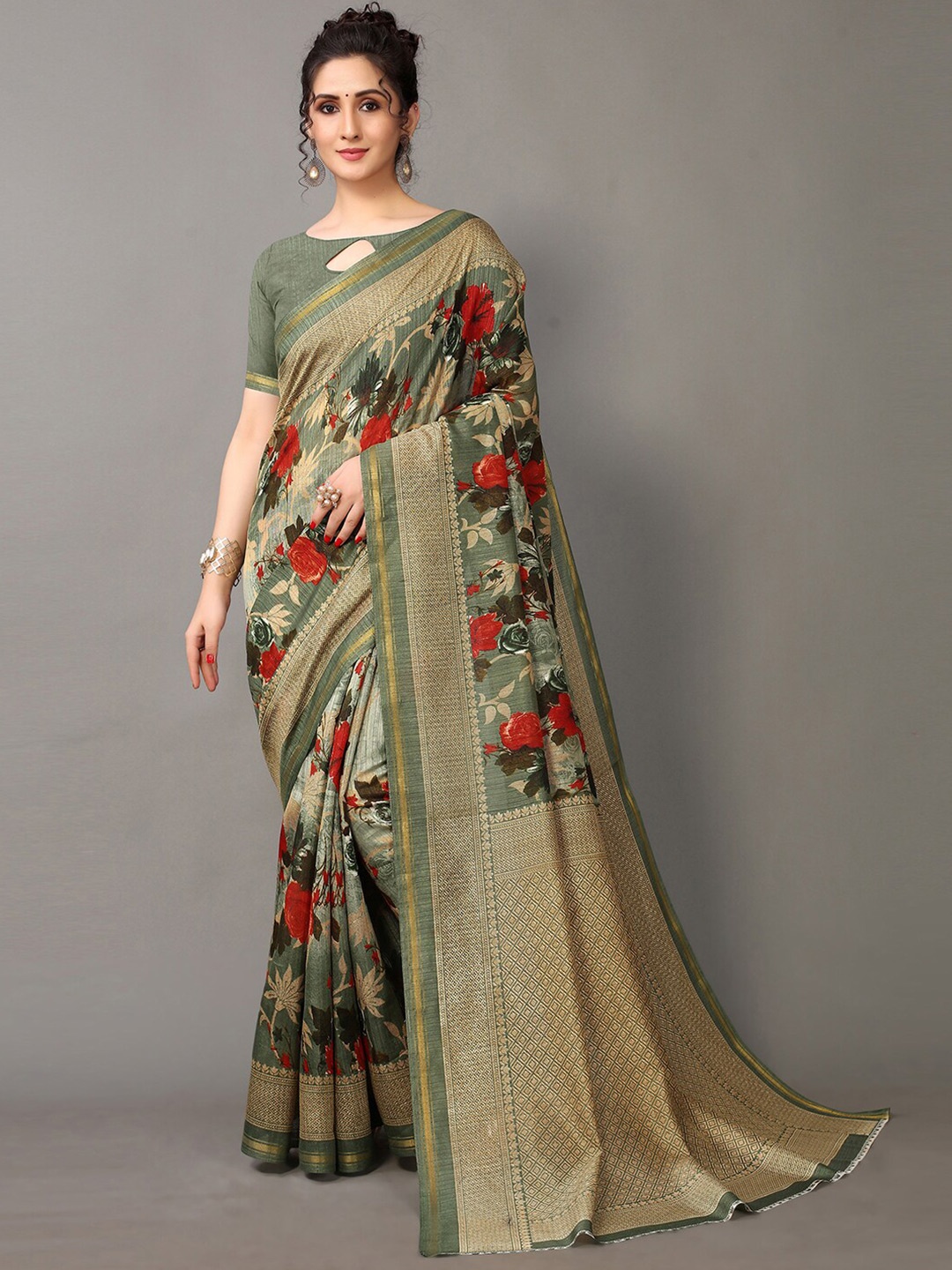 

HRITIKA Women Green & Gold-Toned Floral Zari Saree