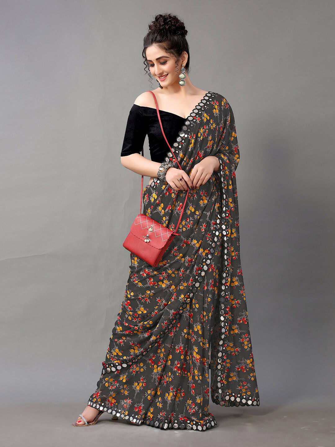 

HRITIKA Black & Yellow Floral Saree