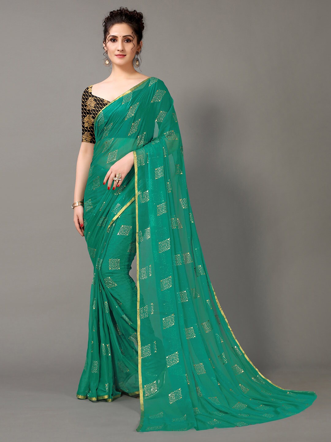 

HRITIKA Green & Gold-Toned Ethnic Motifs Printed Saree