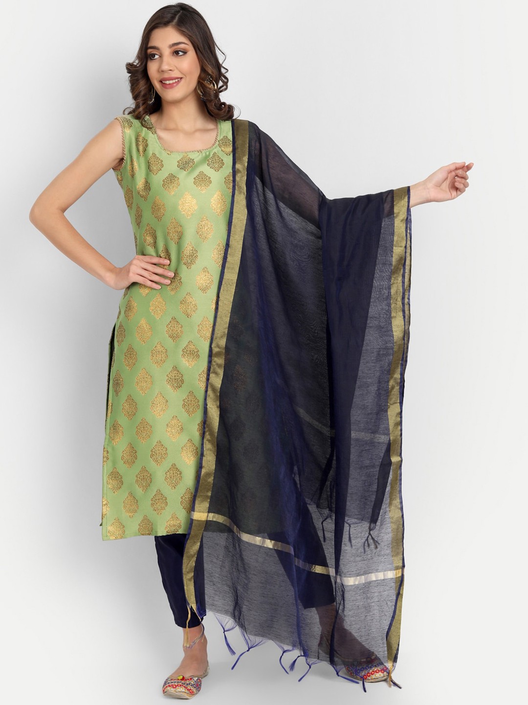 

VredeVogel Women Green Ethnic Motifs Pure Cotton Kurta with Trousers & With Dupatta