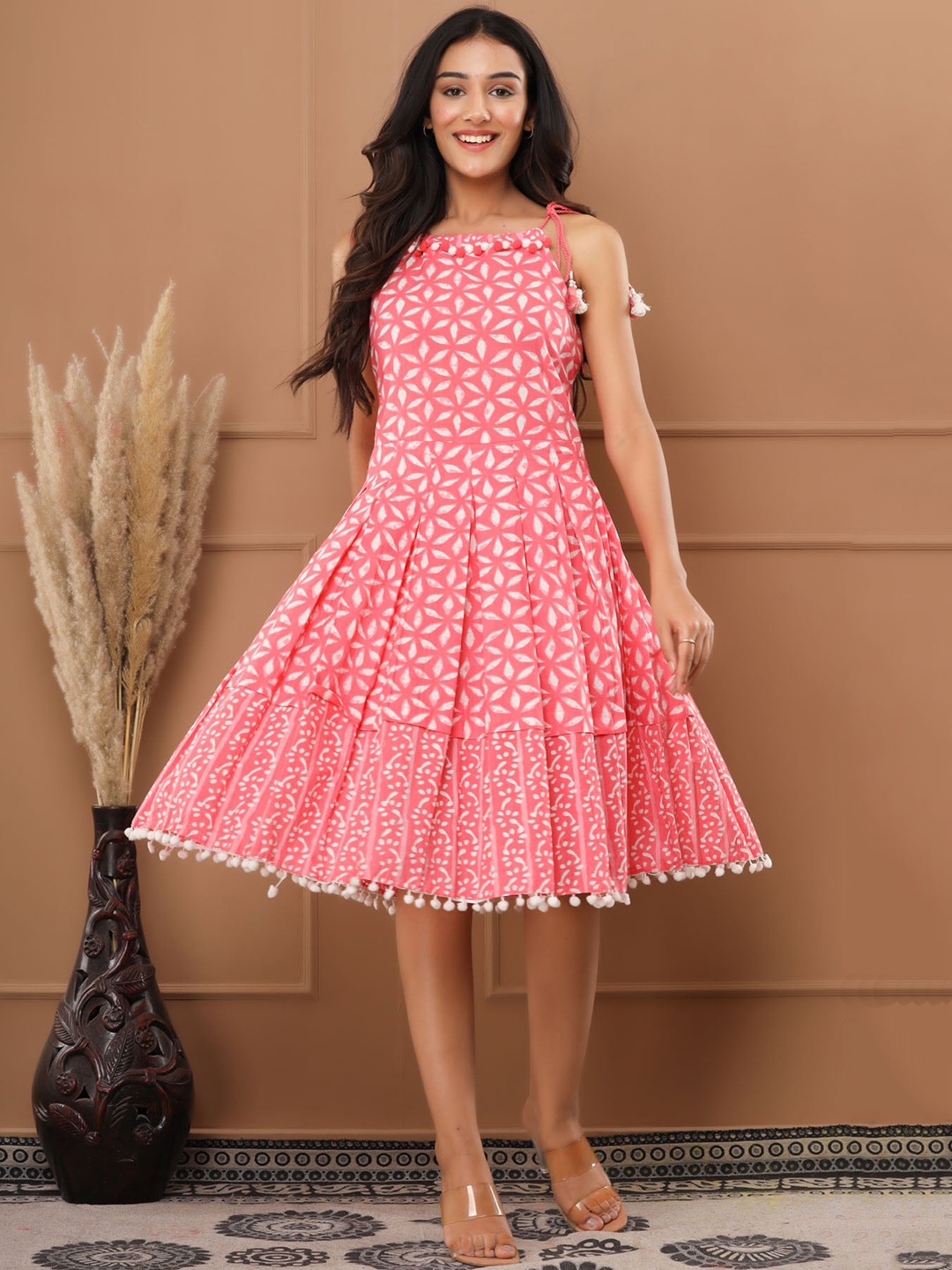 

FASHION DWAR Women Pink & White Fit and Flare Dress