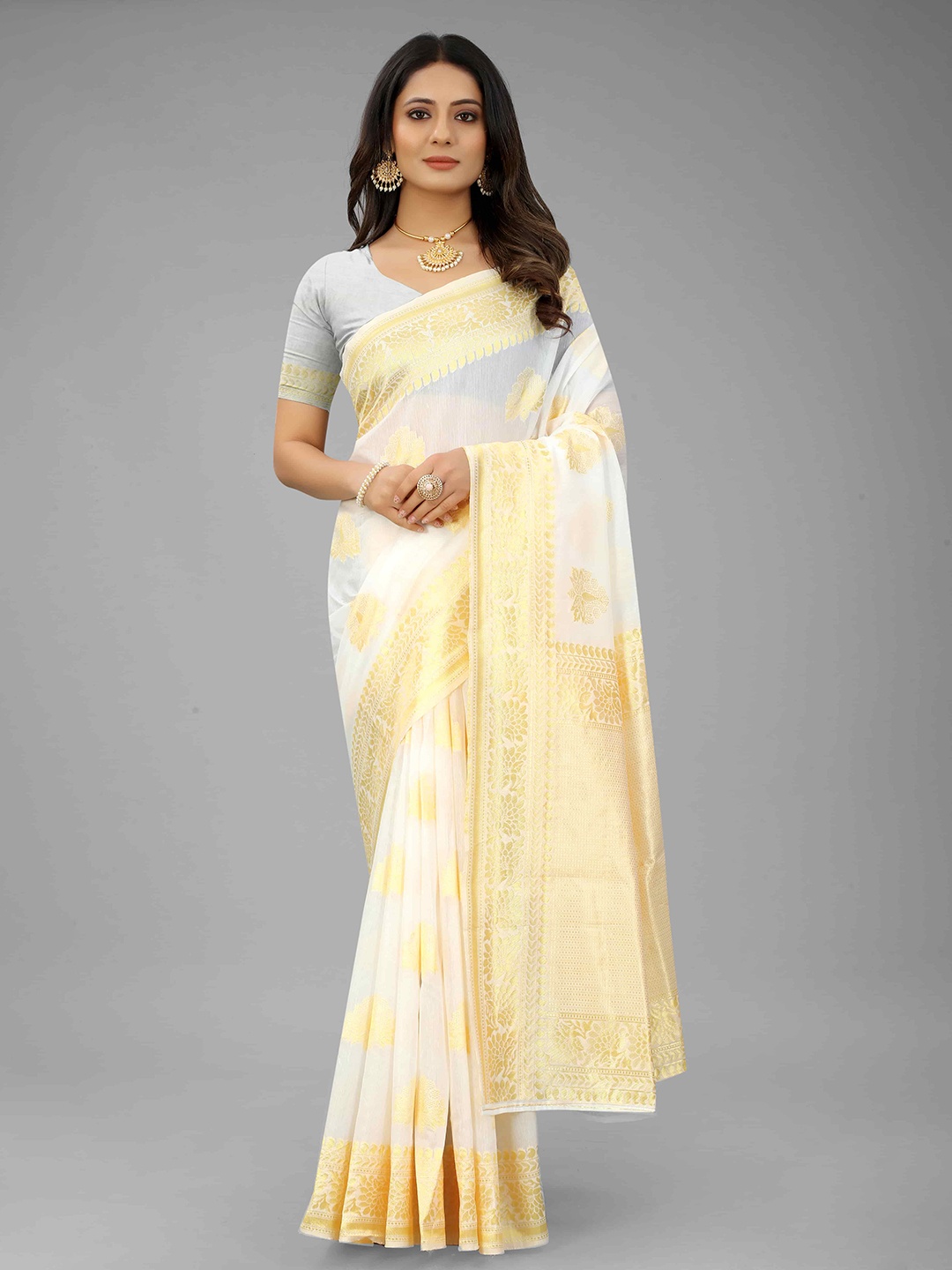 

Silk Land White & Cream-Coloured Floral Zari Art Silk Fusion Kasavu Saree