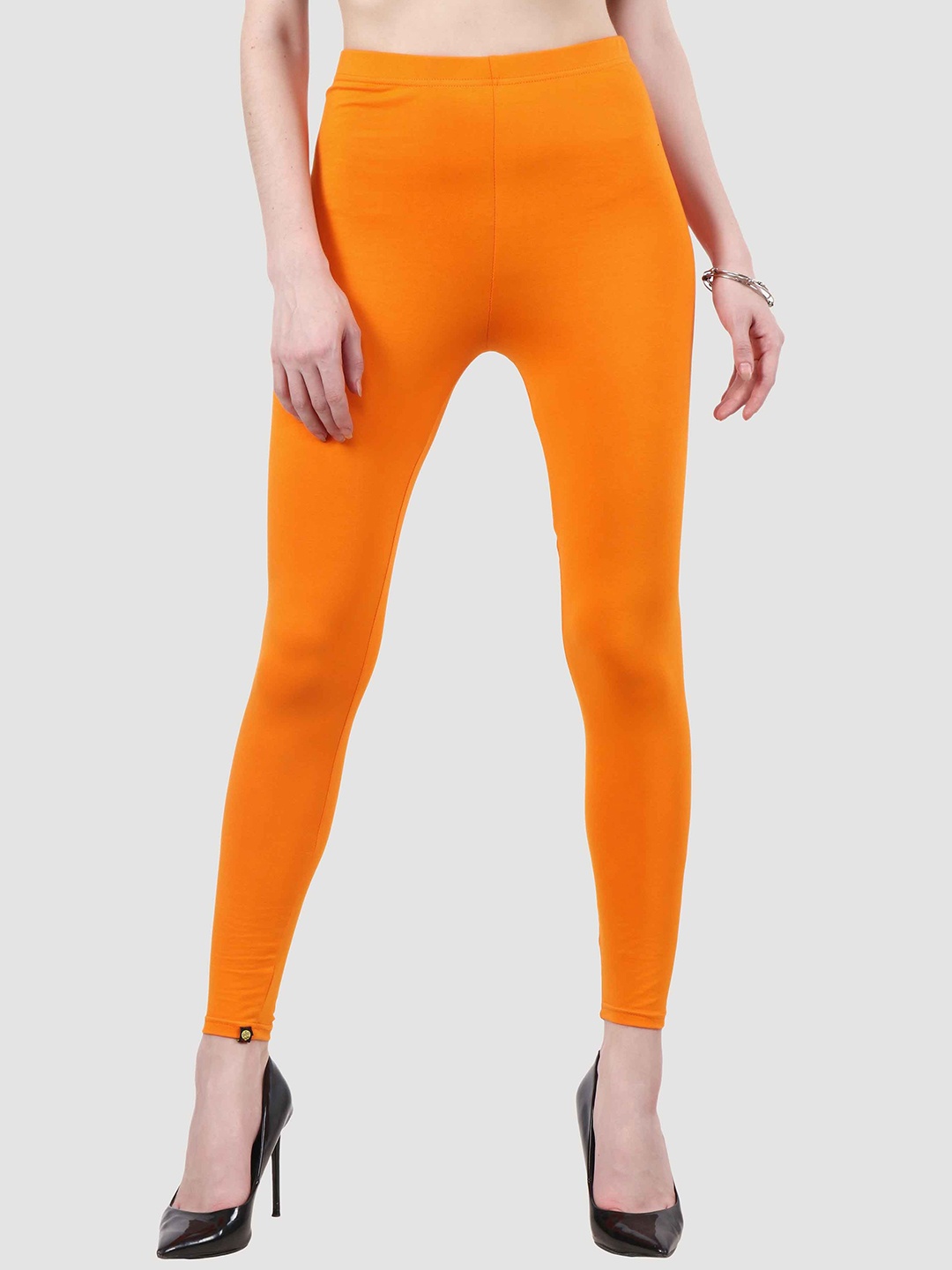 

Popwings Women Orange Coloured Solid Ankle Length Skinny-Fit Leggings