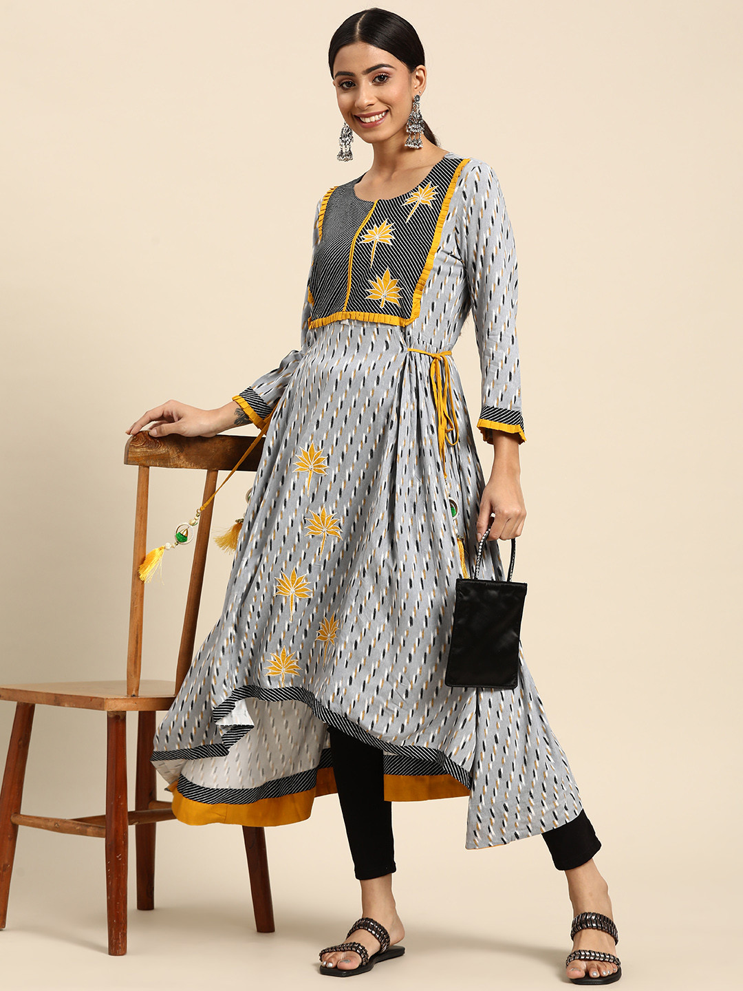 

Sangria Women Blue & Mustard Yellow Ethnic Motifs Printed Kurta