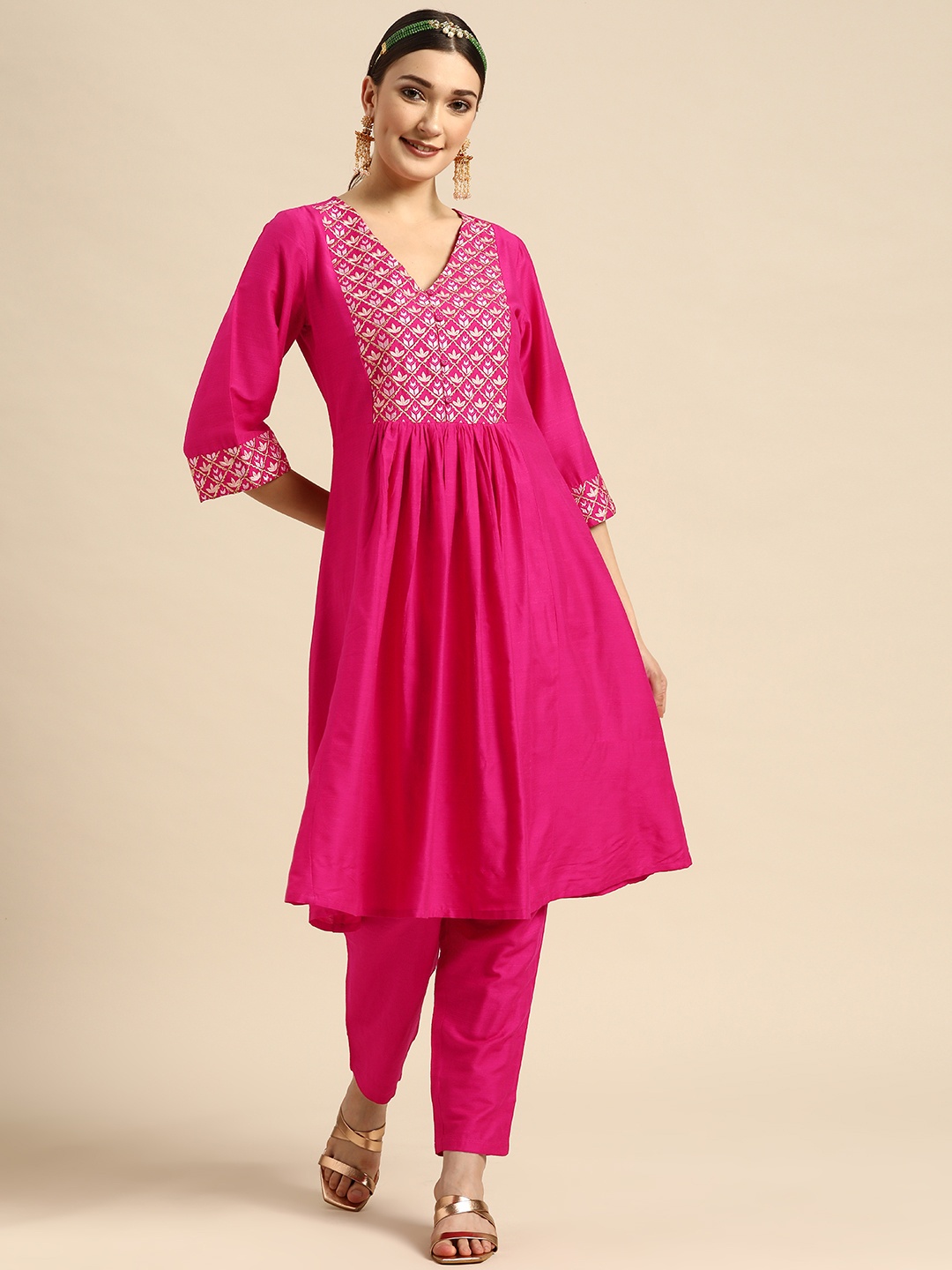 

Sangria Women Fuchsia Pleated Thread Work Kurta with Trousers