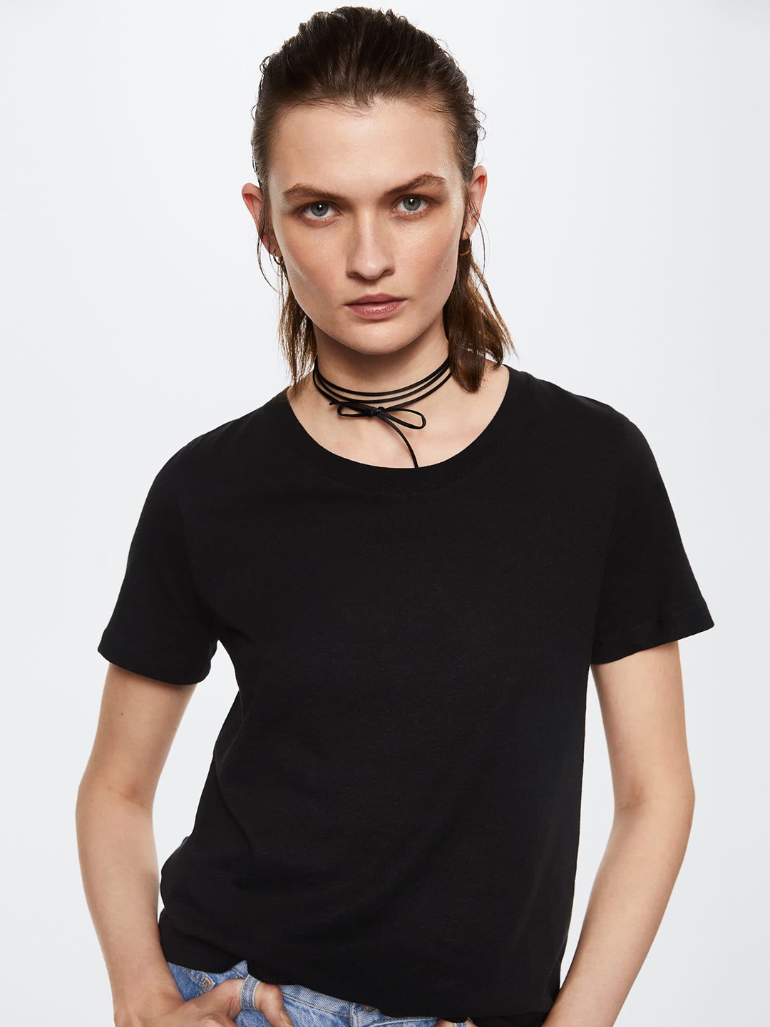 

MANGO Women Black Cotton-Linen T-shirt