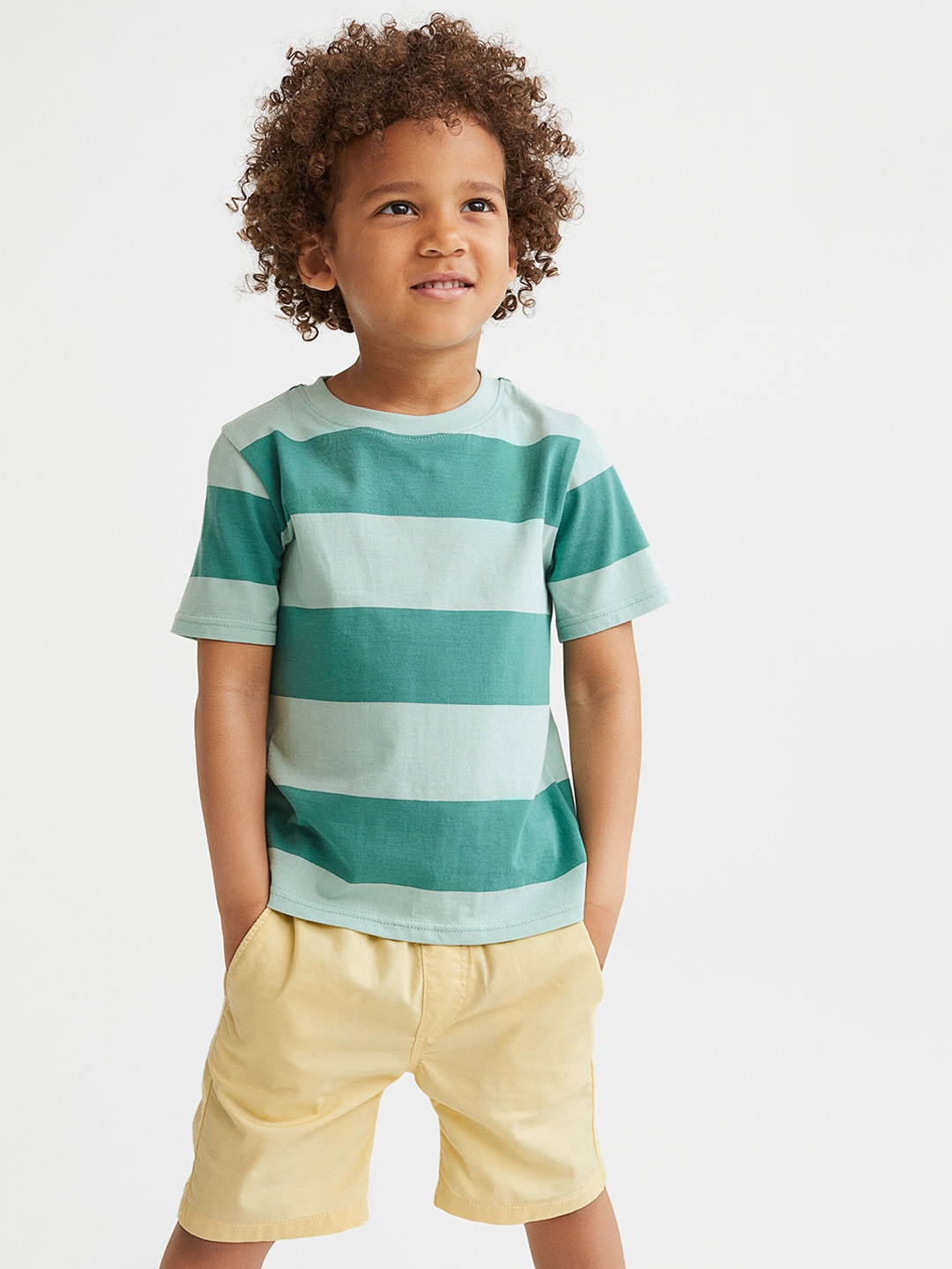 

H&M Boys 2-Piece Green & Beige Cotton Set