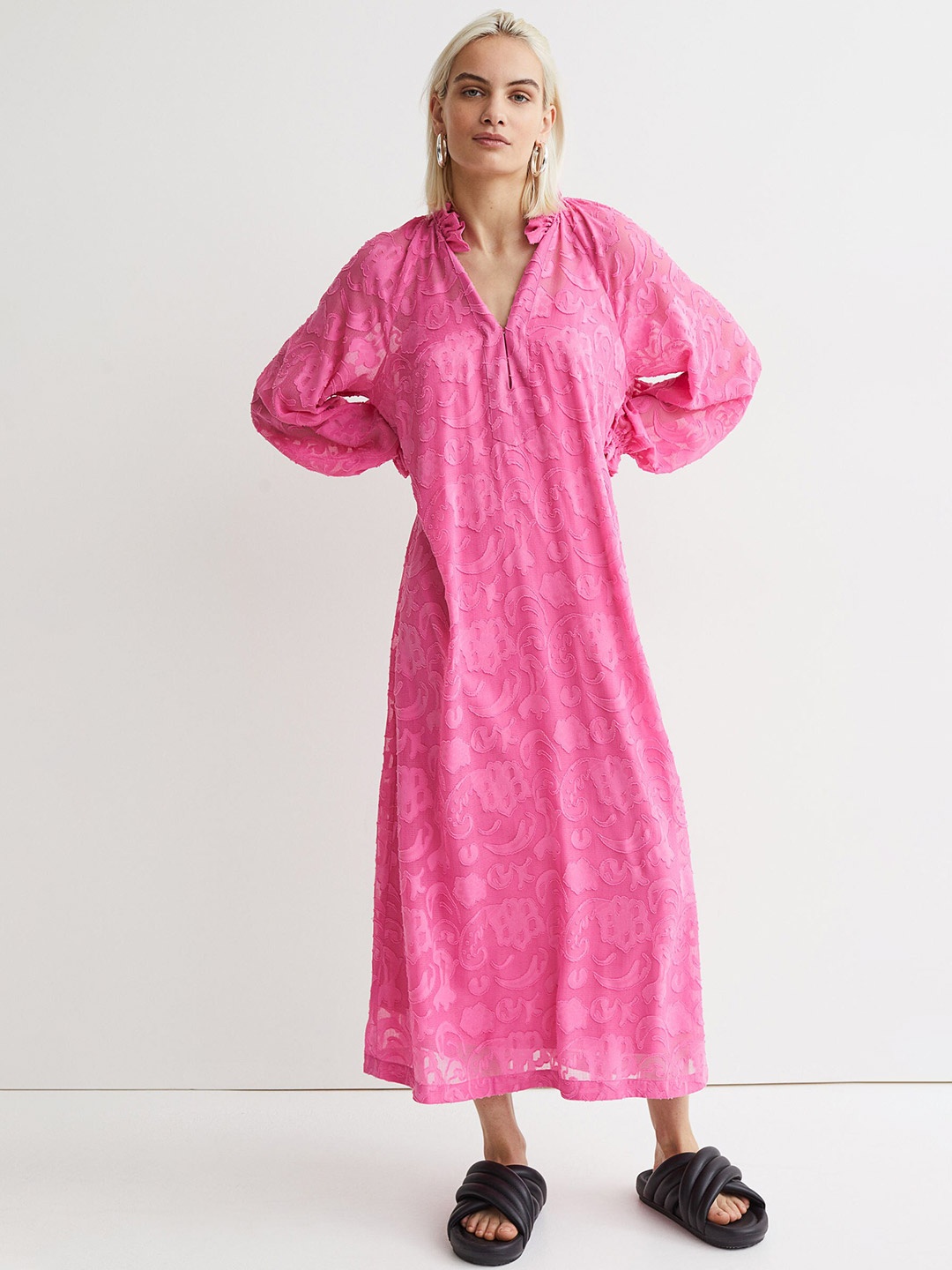 

H&M Women Pink Self Design Balloon-Sleeved Dress