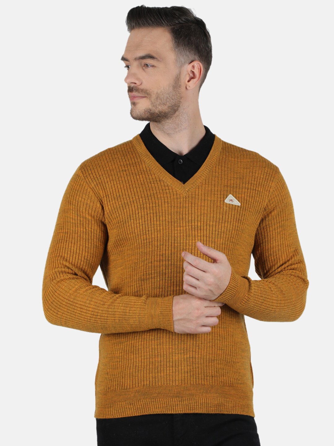 

Monte Carlo Men Yellow v-neck Pullover sweater