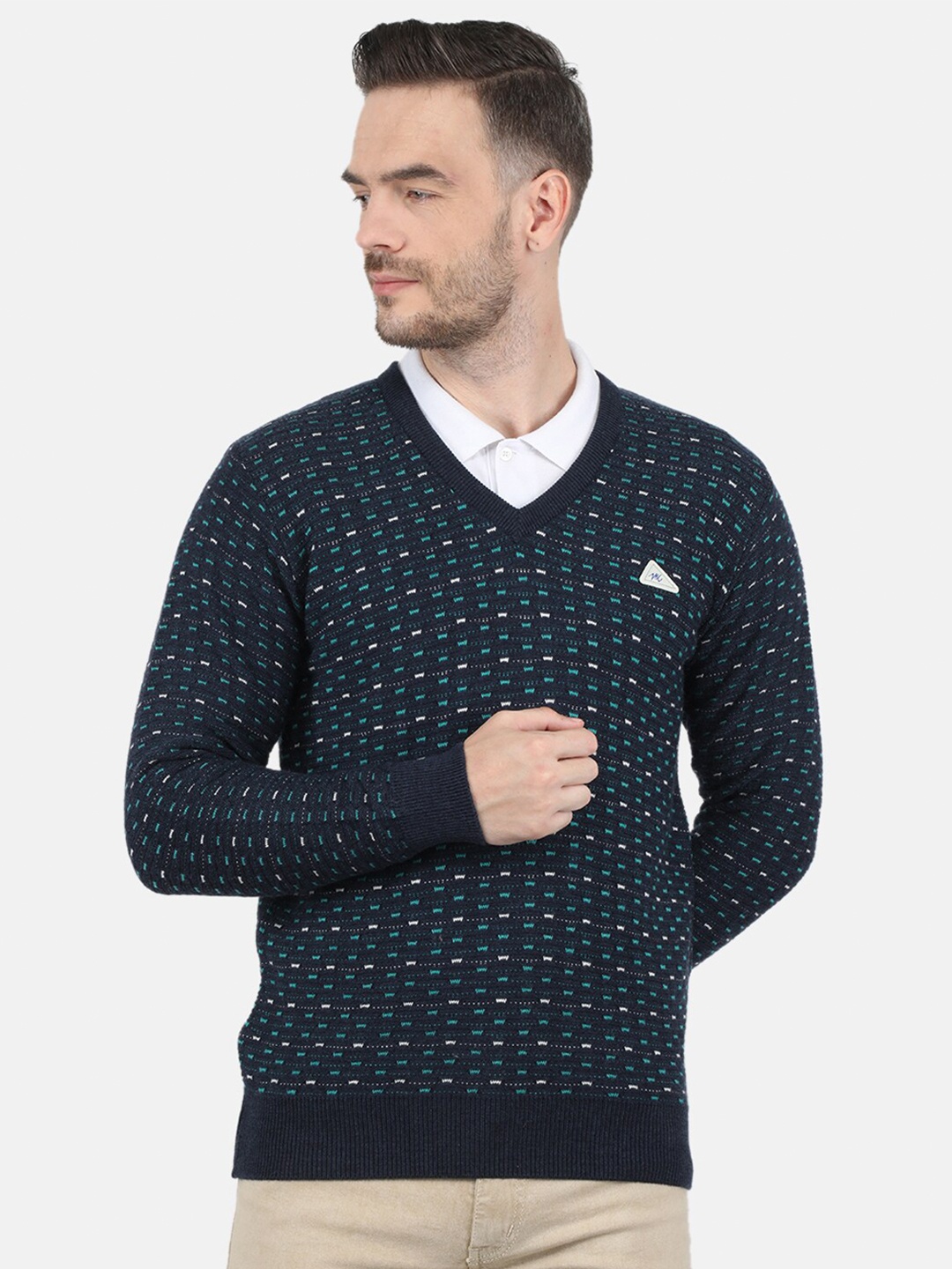 

Monte Carlo Men Blue & White v-neck Pullover sweater