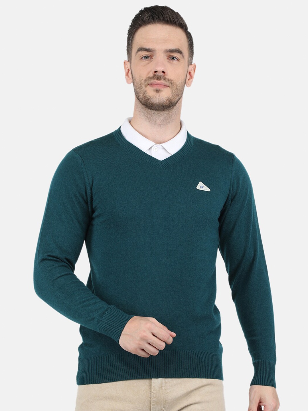 

Monte Carlo Men Green v-neck Pullover sweater