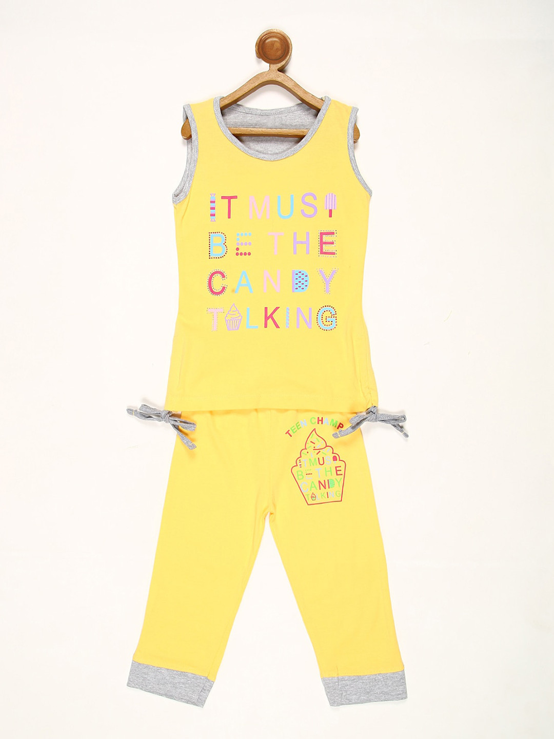 

V2 Value & Variety Girls Yellow Cotton Printed T-shirt with Pyjamas
