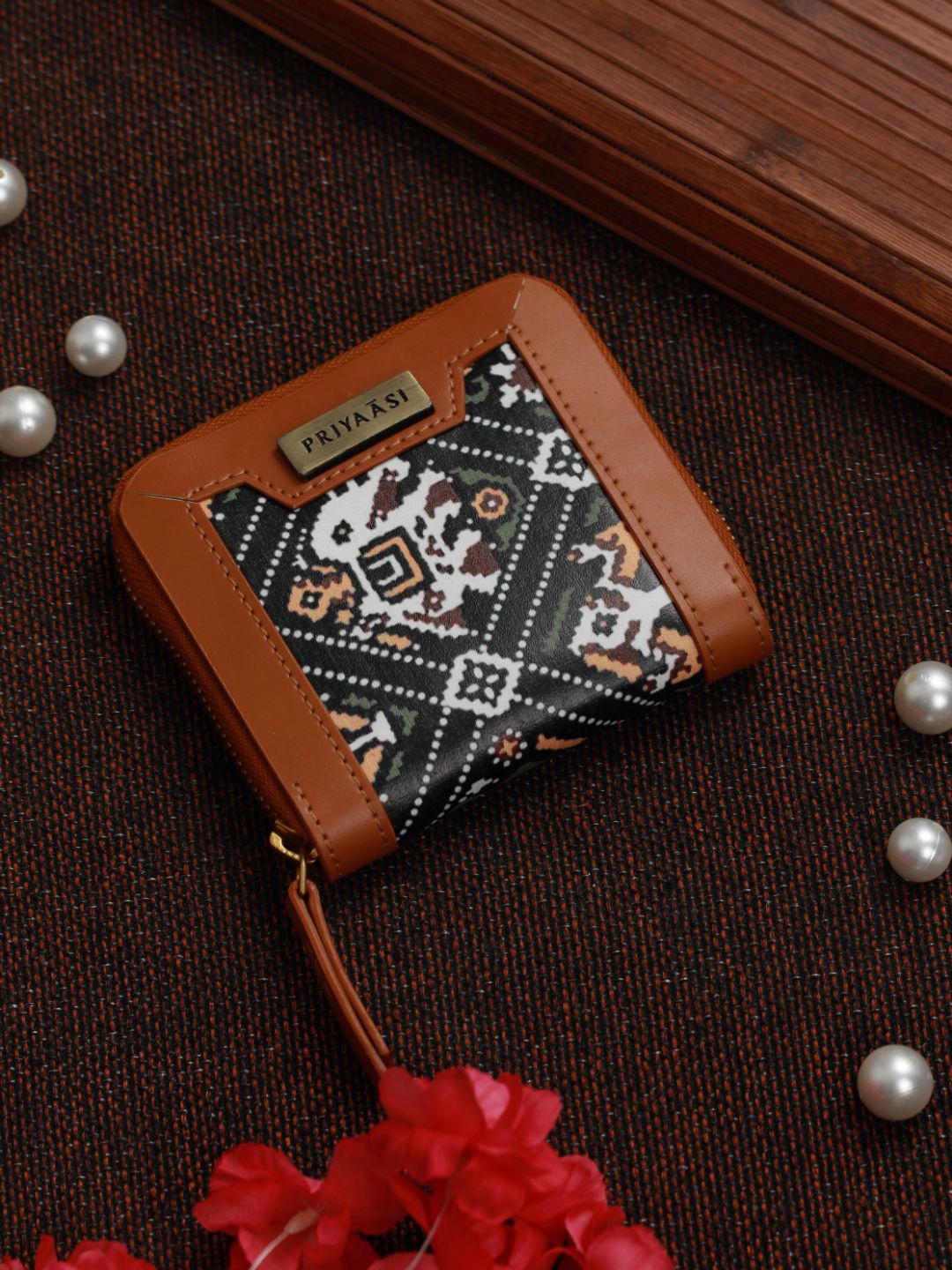 

Priyaasi Women Brown & Blue Floral Printed PU Zip Around Wallet