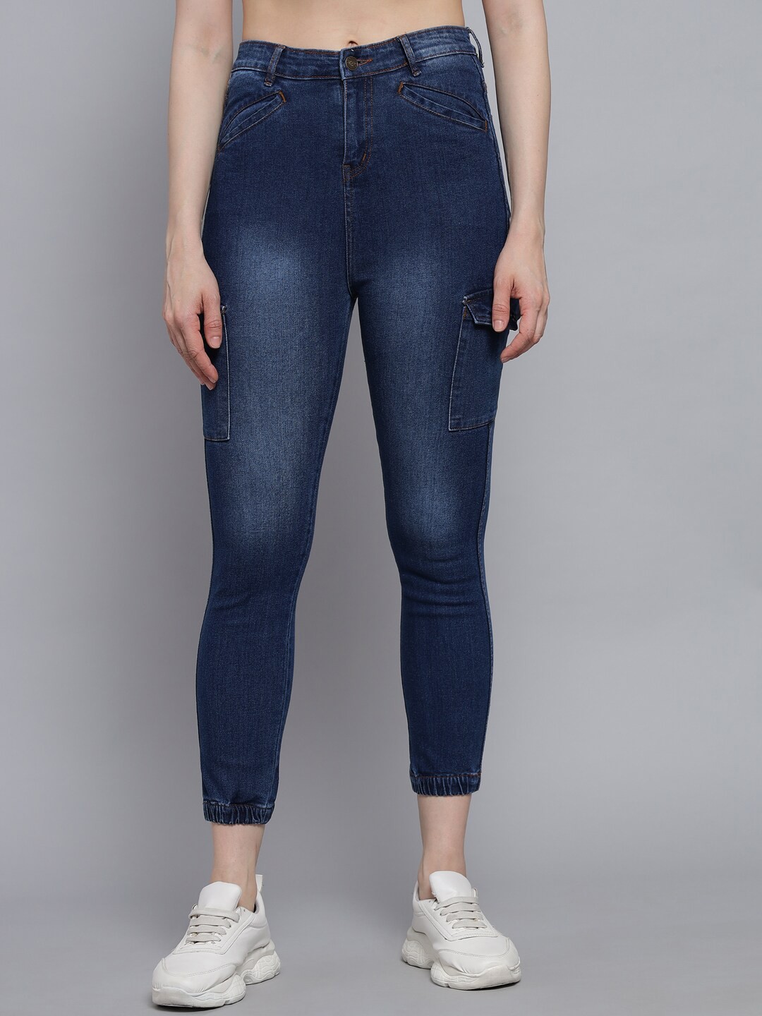

Q-rious Women Blue Jogger High-Rise Light Fade Stretchable Jeans