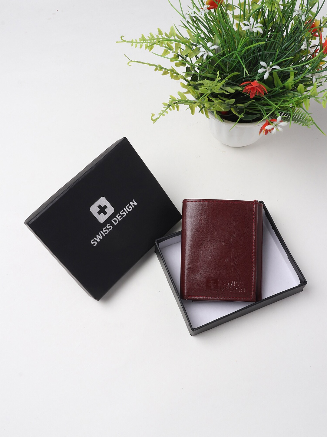 

Swiss Design Men Brown Three Fold Wallet