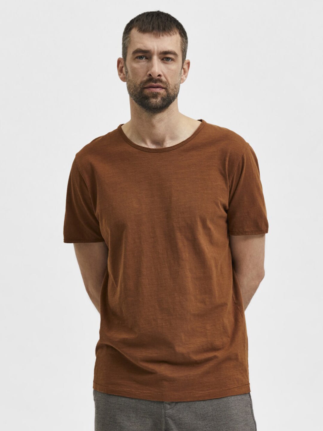 

SELECTED Men Brown Organic Cotton T-shirt