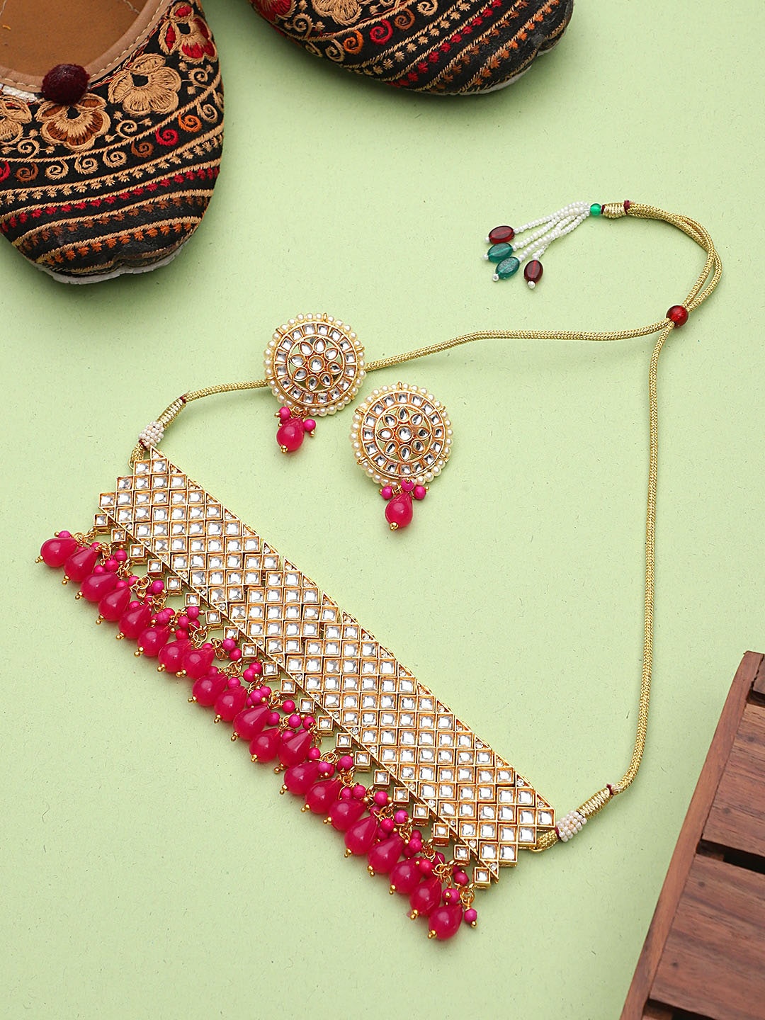 

STEORRA JEWELS Gold-Plated Pink & White Kundan Studded Jewellery Set