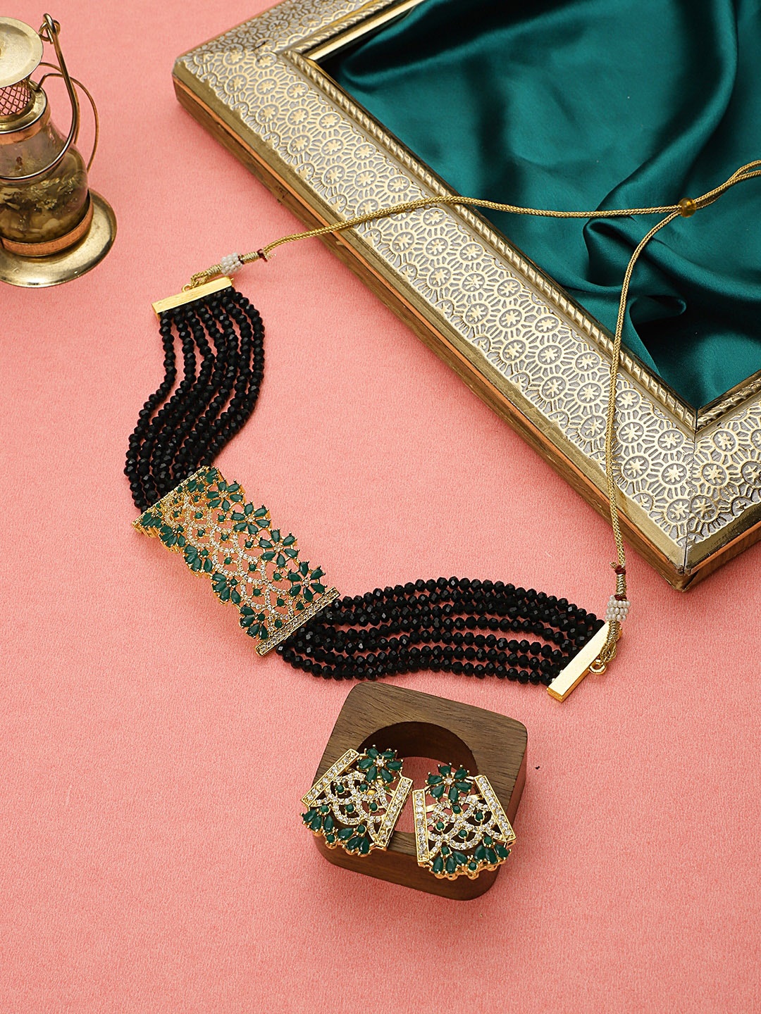 

STEORRA JEWELS Green Crystal Stone & Beads Gold-Plated Choker Jewellery Set