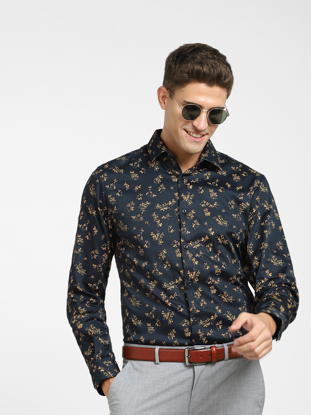 

SELECTED Men Blue Slim Fit Floral Printed Casual Shirt