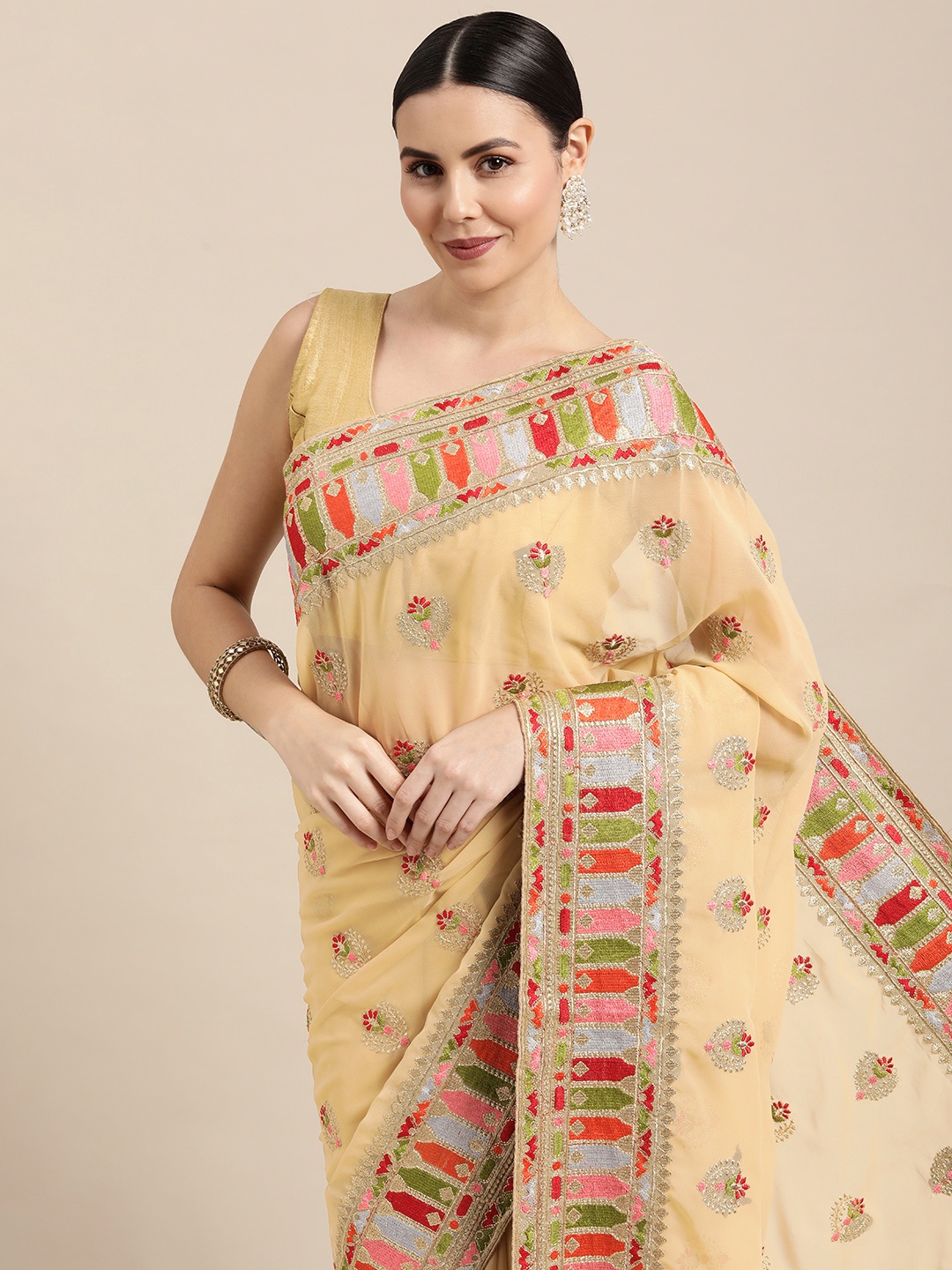 

VASTRANAND Cream-Coloured & Red Woven Design Embroidered Saree