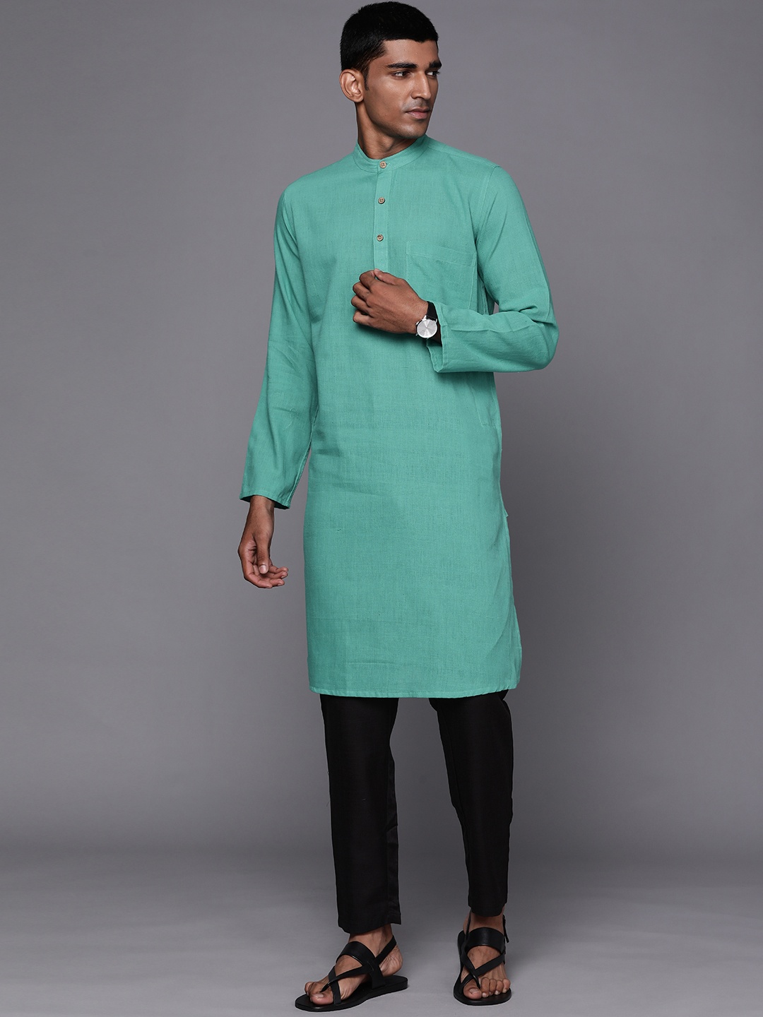 

Fabindia Men Green Solid Pure Cotton Handwoven Kurta