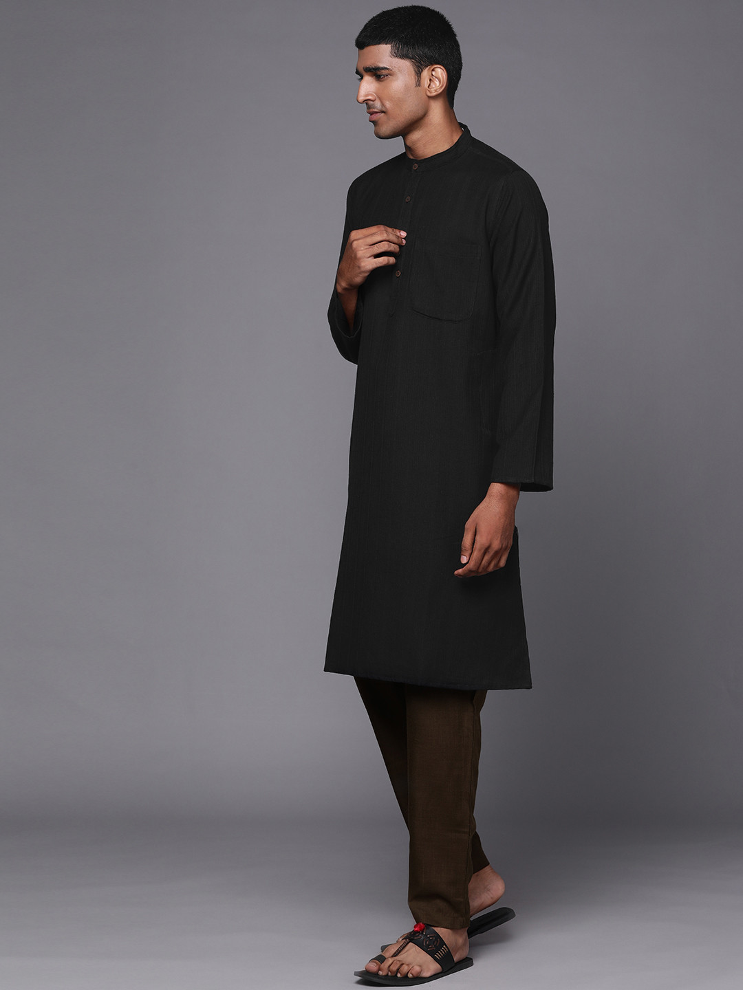 

Fabindia Men Black Pure Cotton Self Striped Kurta