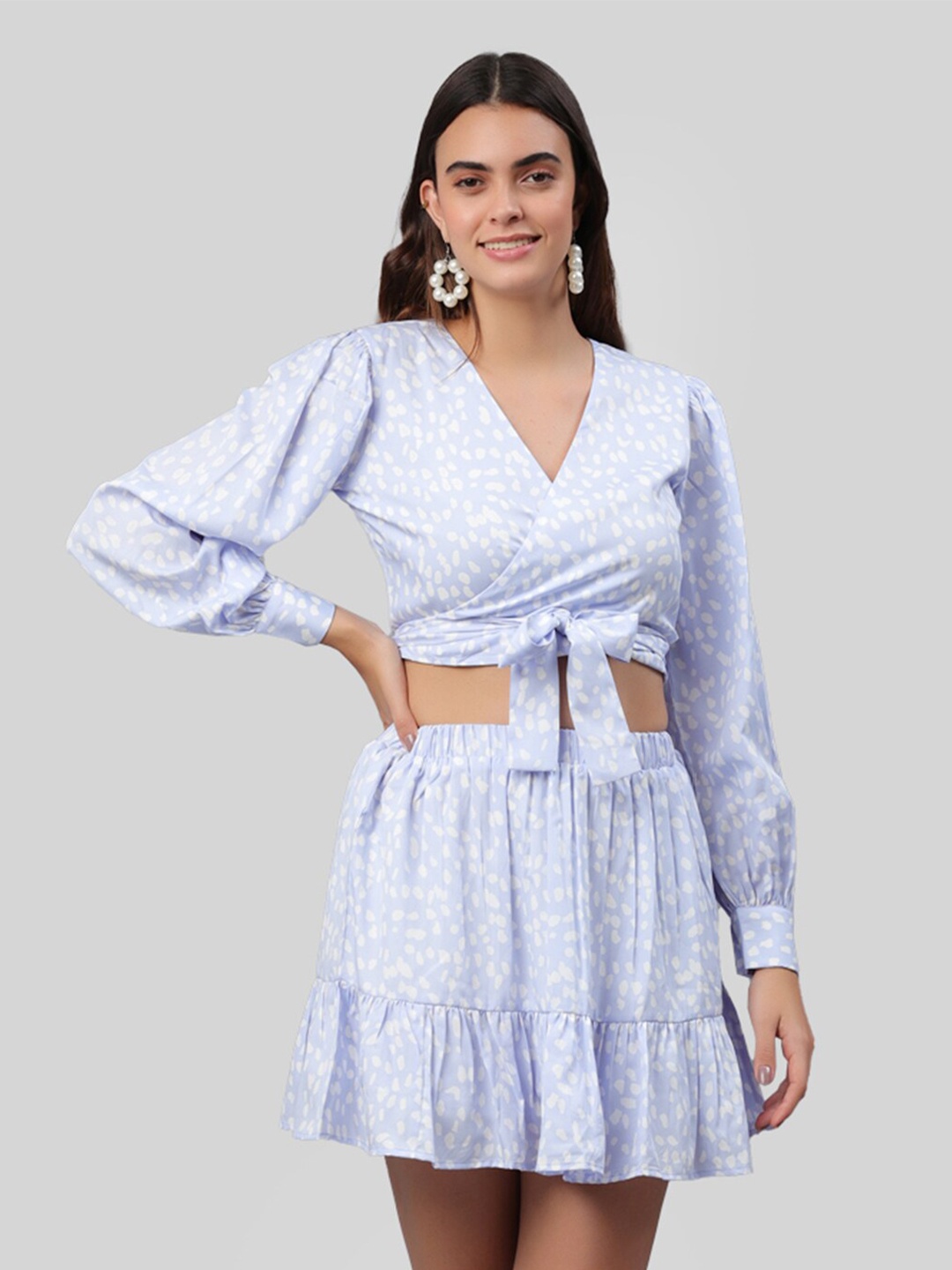 

PRETTY LOVING THING Blue Floral Dress