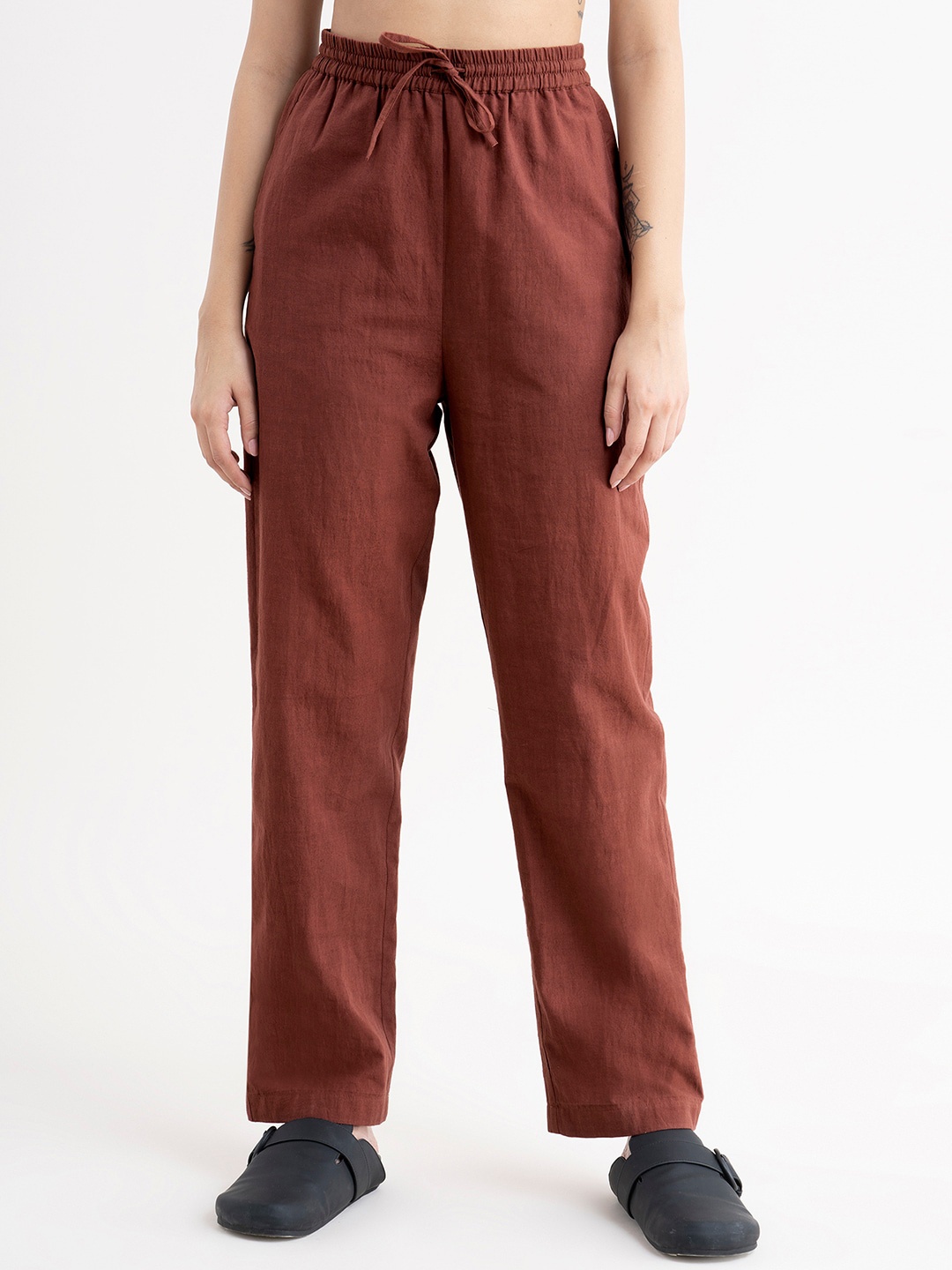 

FableStreet Women Brown solid Comfort Straight Fit Trousers