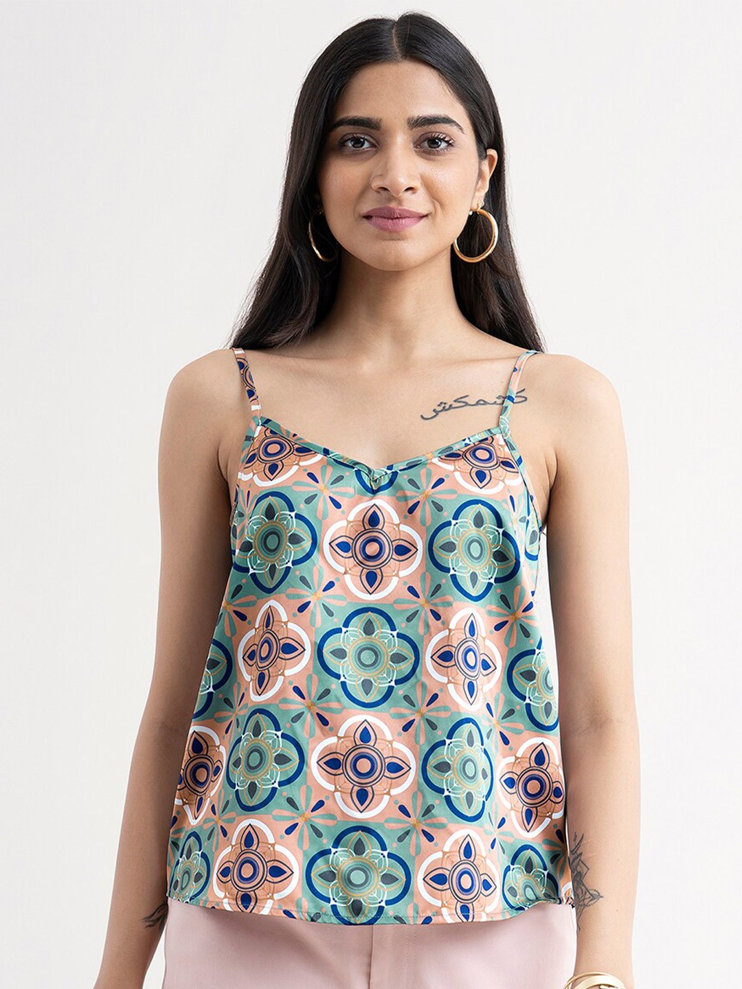 

FableStreet Women Green Print Satin Strap Top