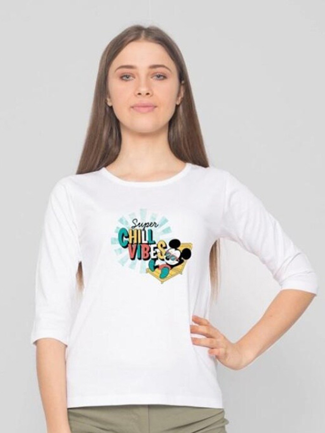 

Bewakoof Women White Printed Drop-Shoulder Sleeves Applique Slim Fit T-shirt