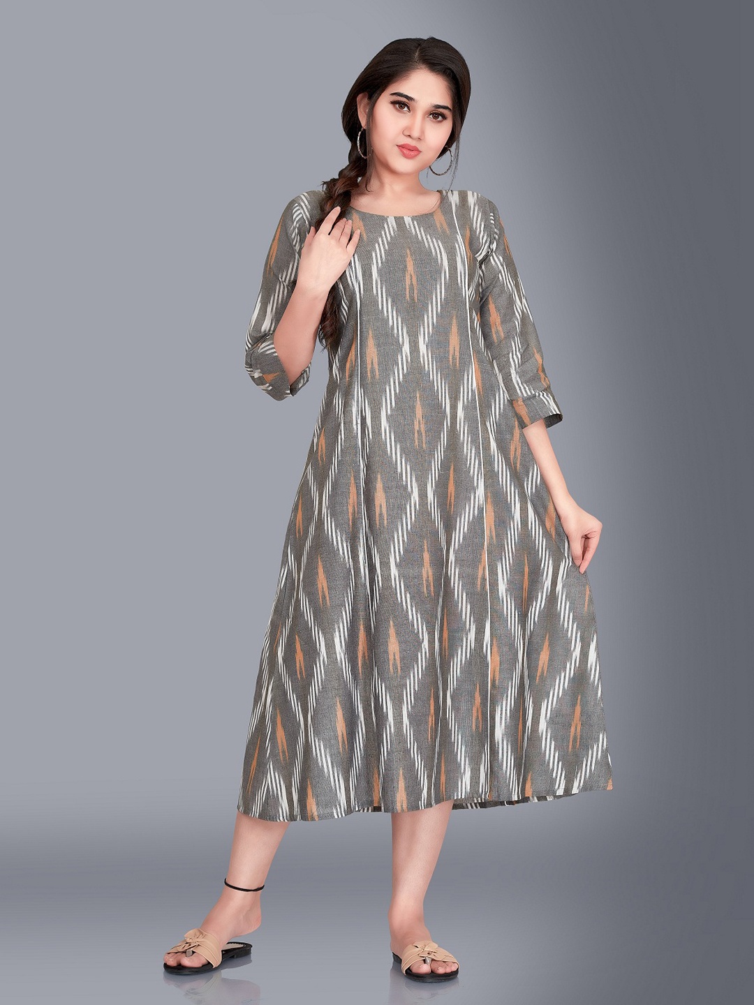 

Ayukti Grey Maternity Ikkat Printed A-Line Midi Dress